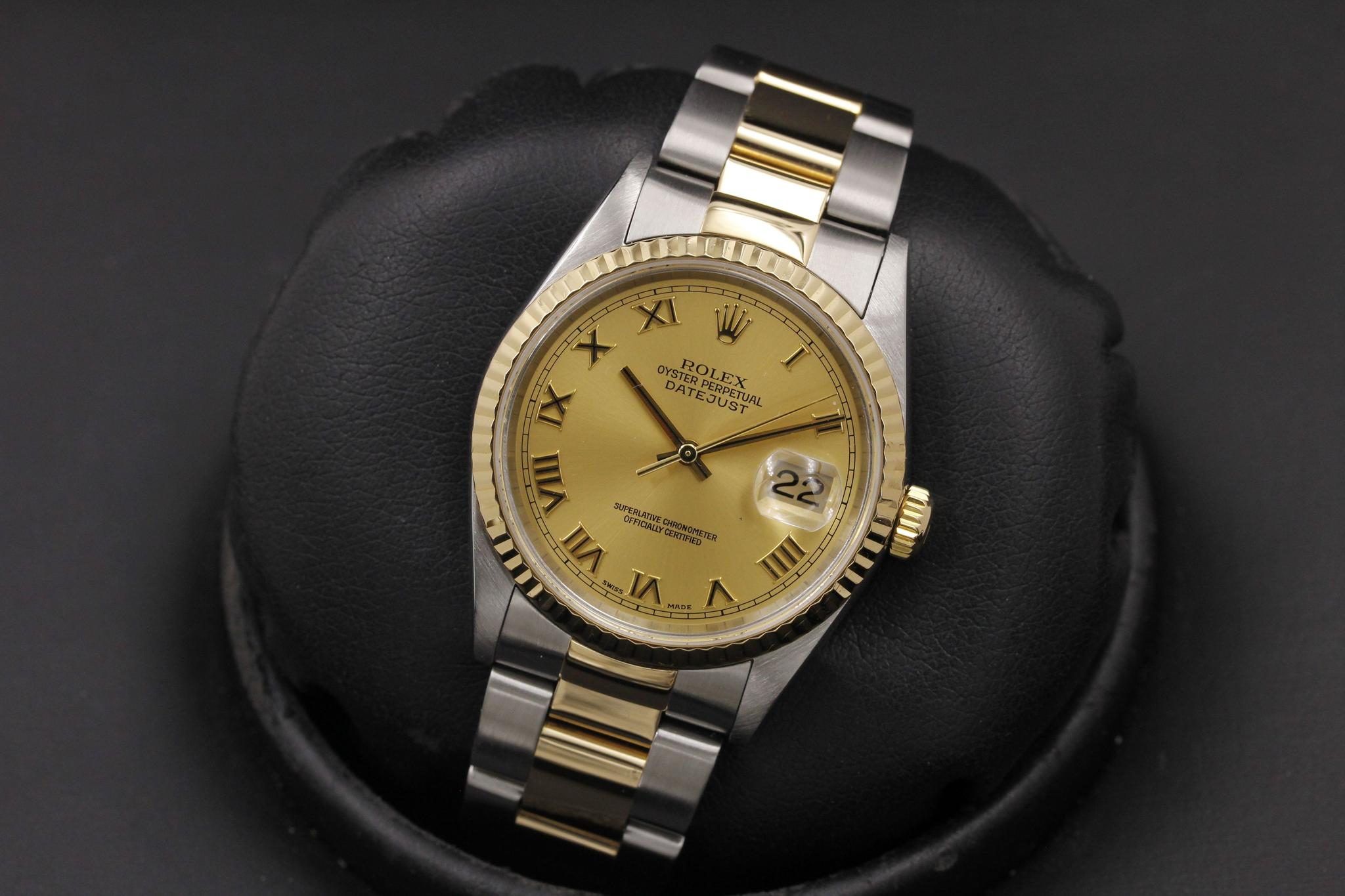 Watch Image 10