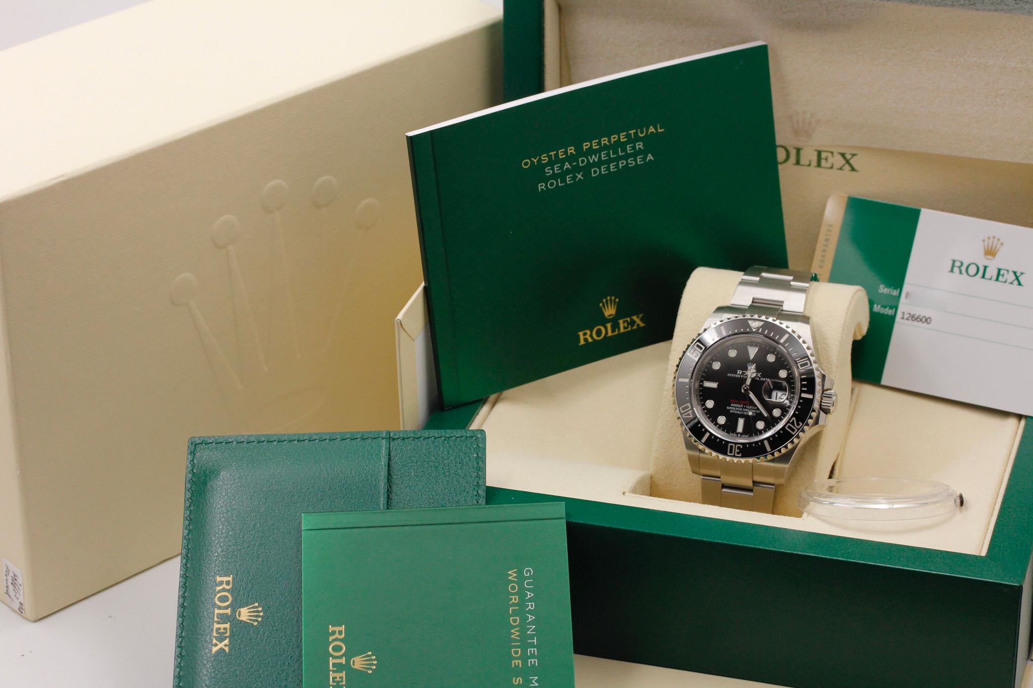 Watch Image 11