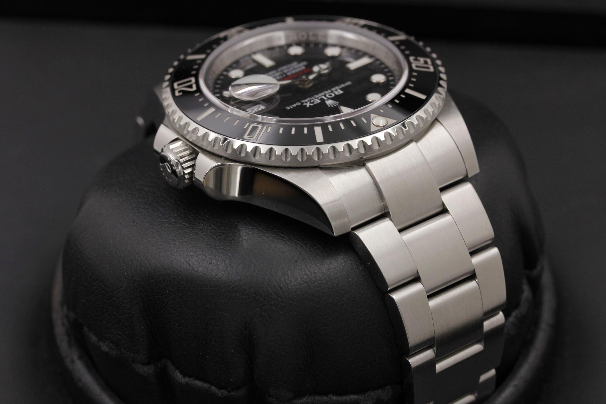 Watch Image 4