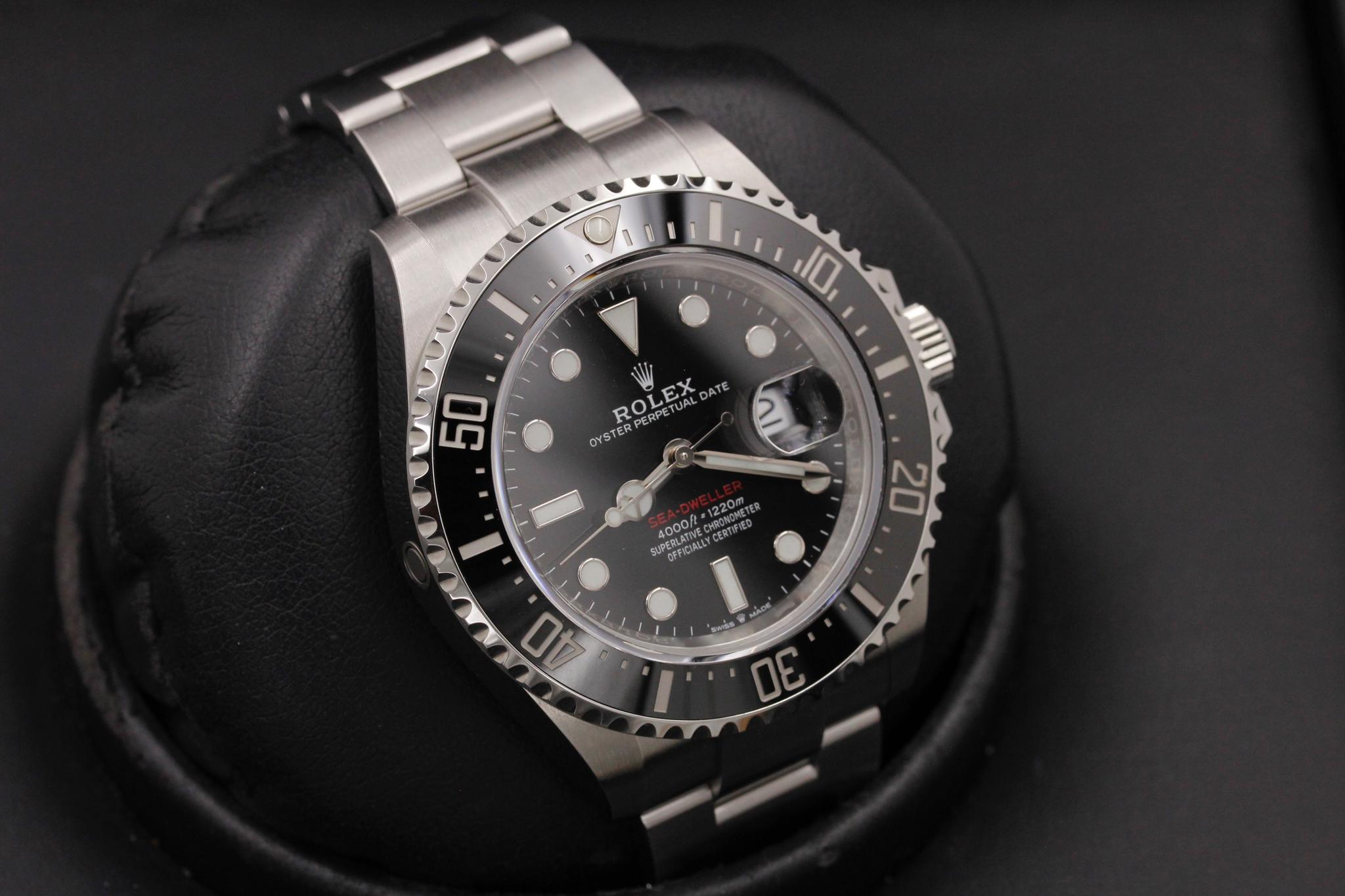 Watch Image 10