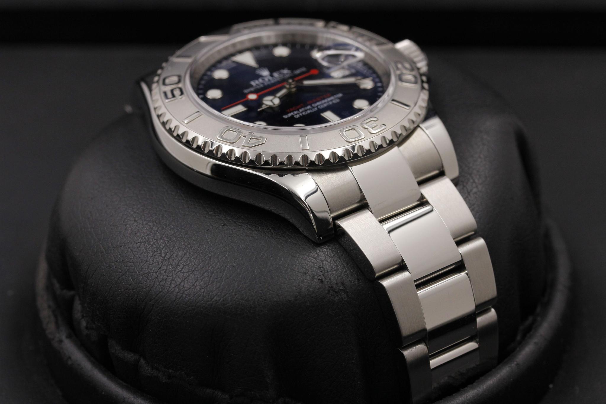 Watch Image 6