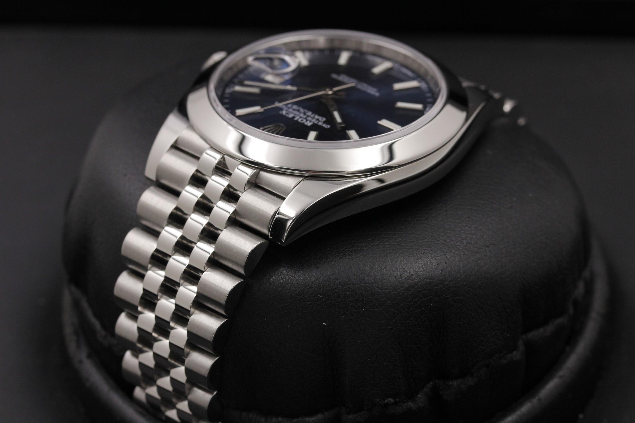 Watch Image 5