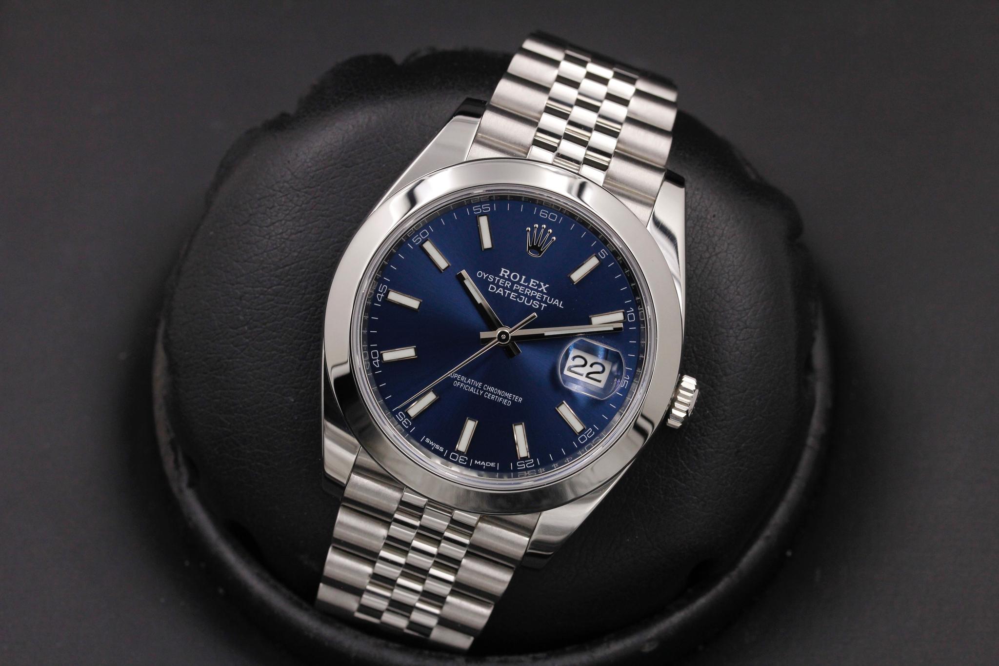 Watch Image 9