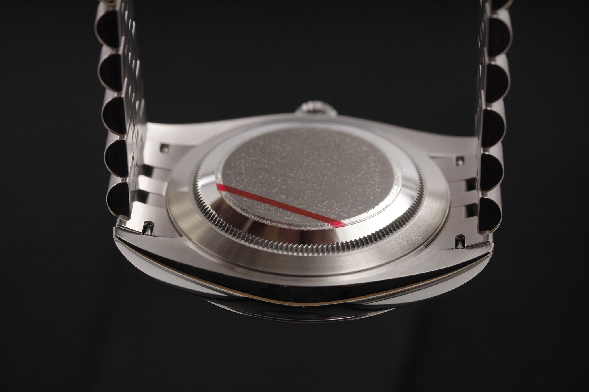 Watch Image 7