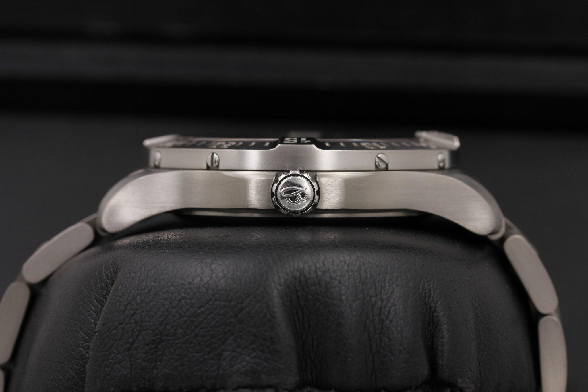 Watch Image 3