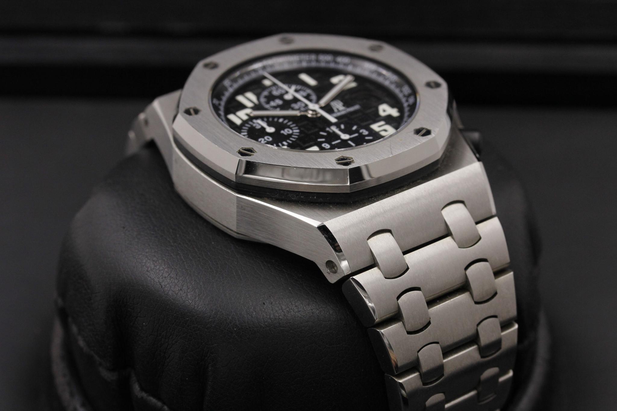 Watch Image 6