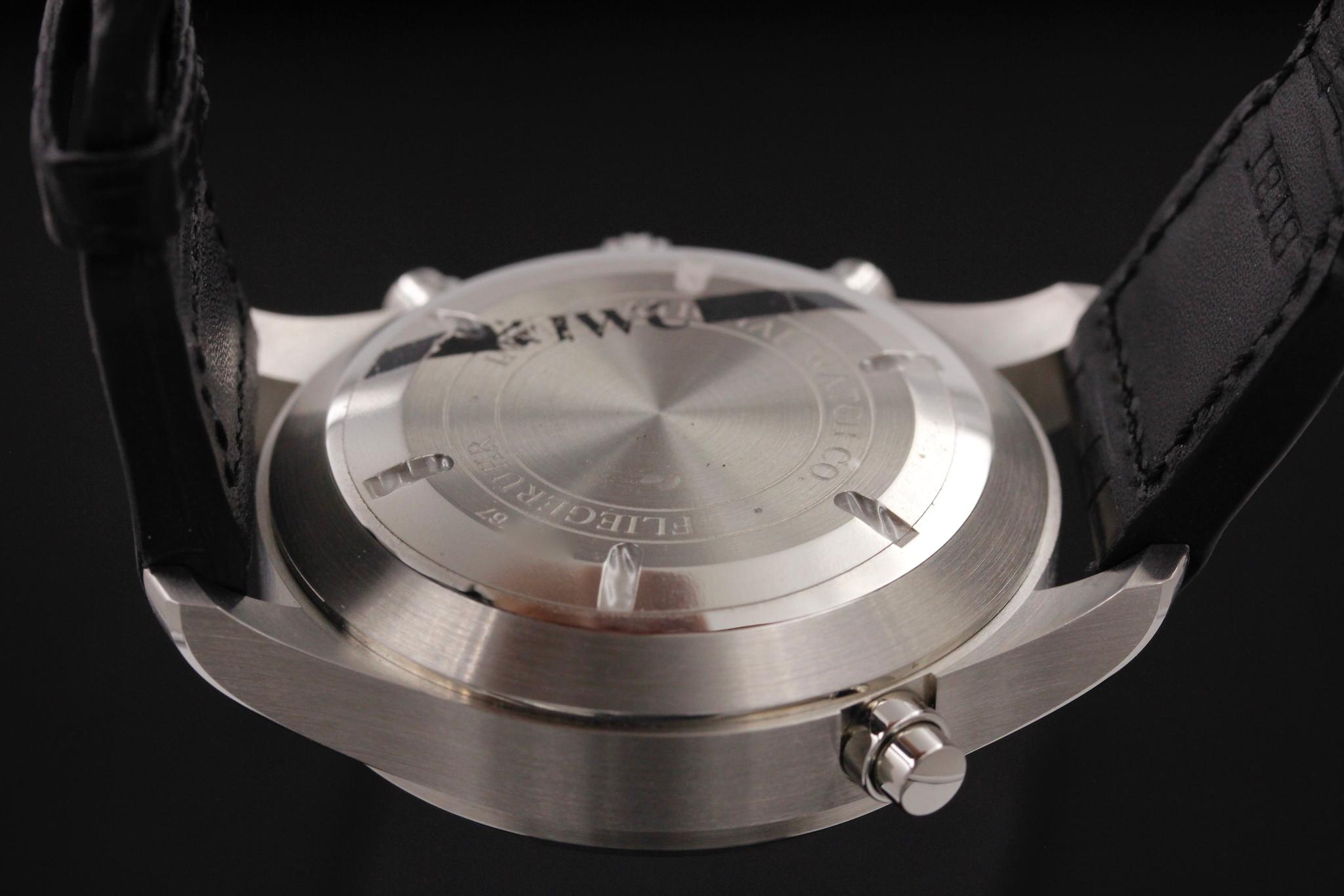 Watch Image 7