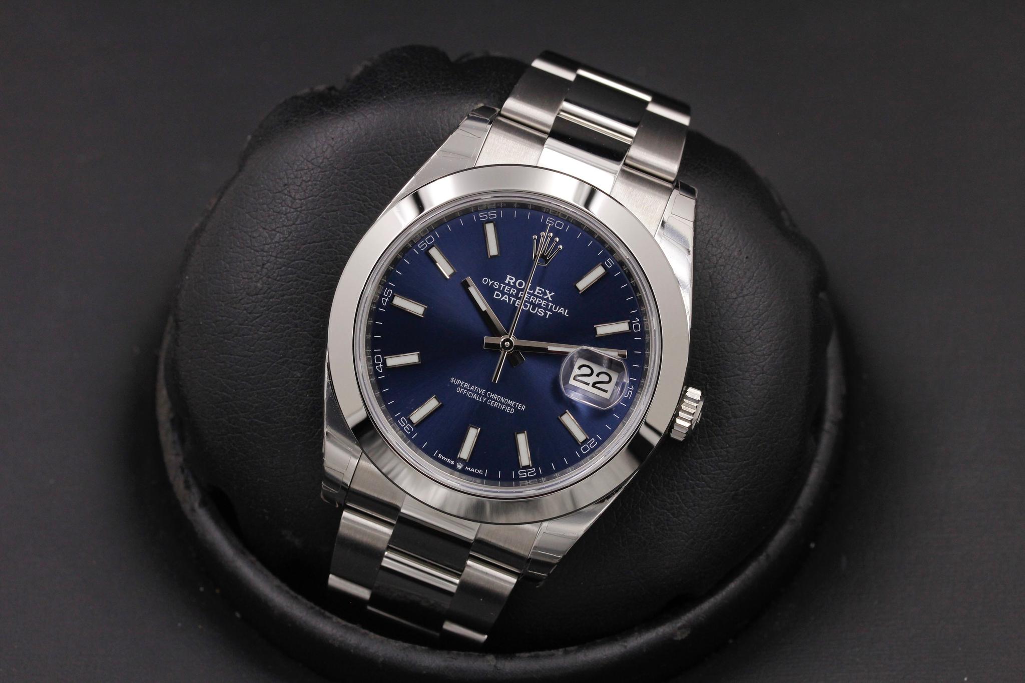 Watch Image 9