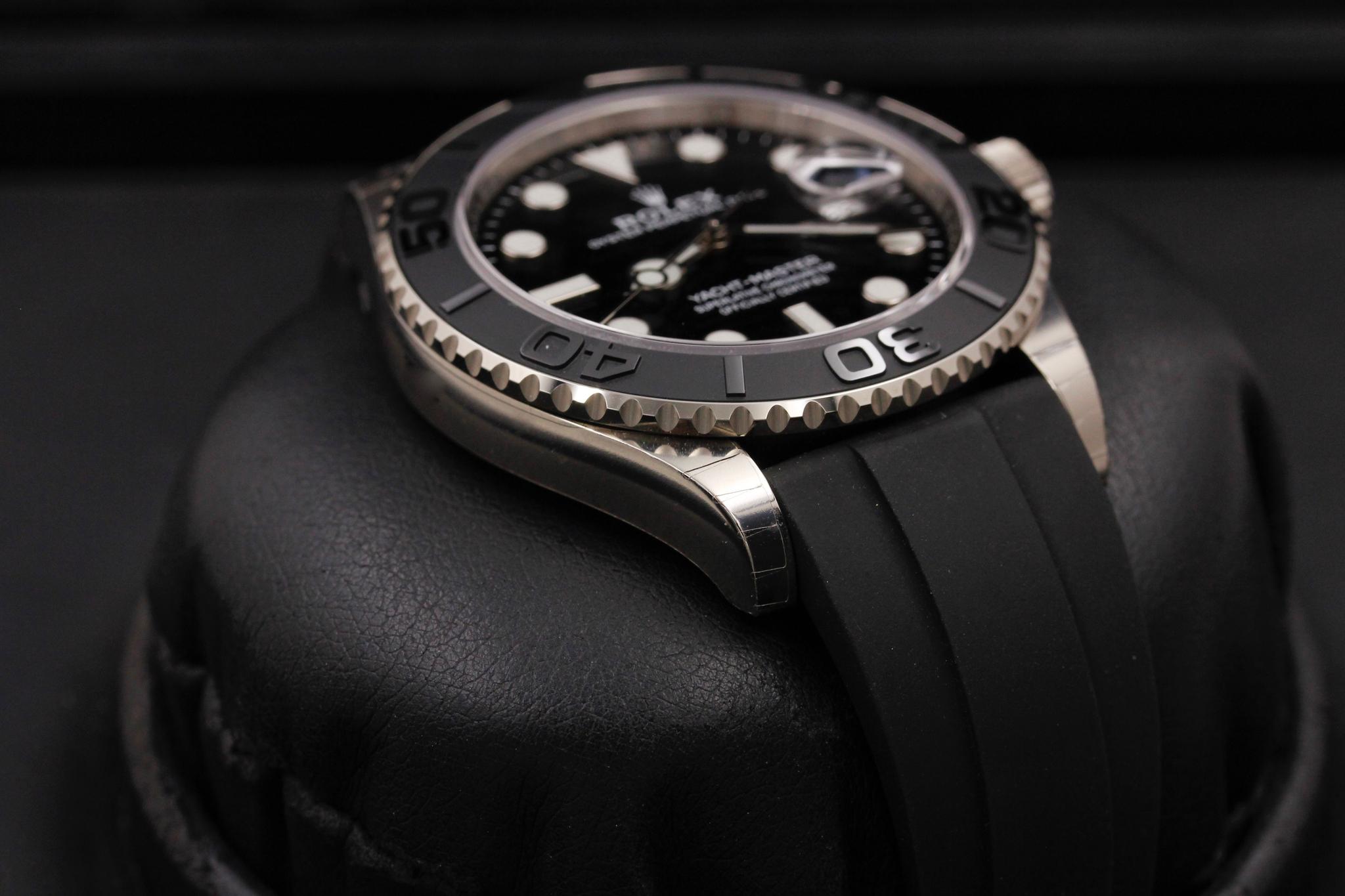 Watch Image 6