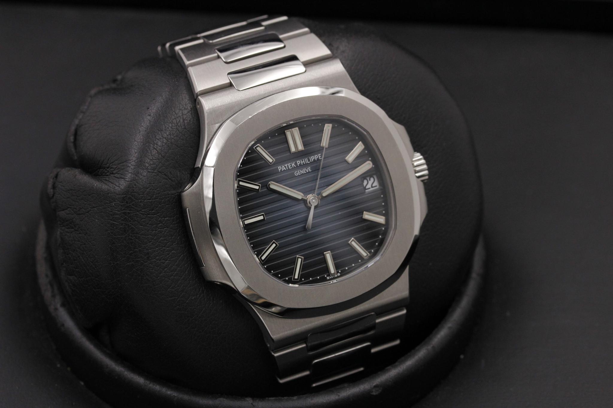 Watch Image 10