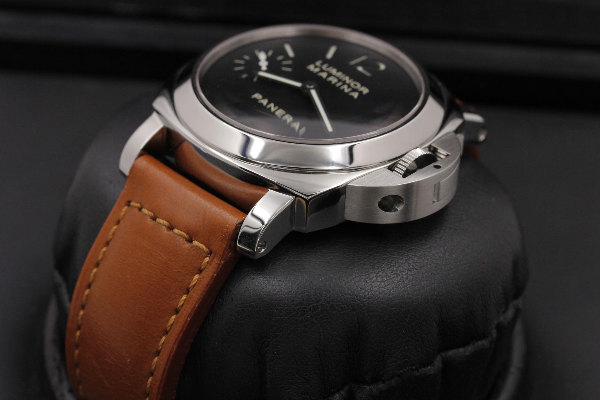 Watch Image 2