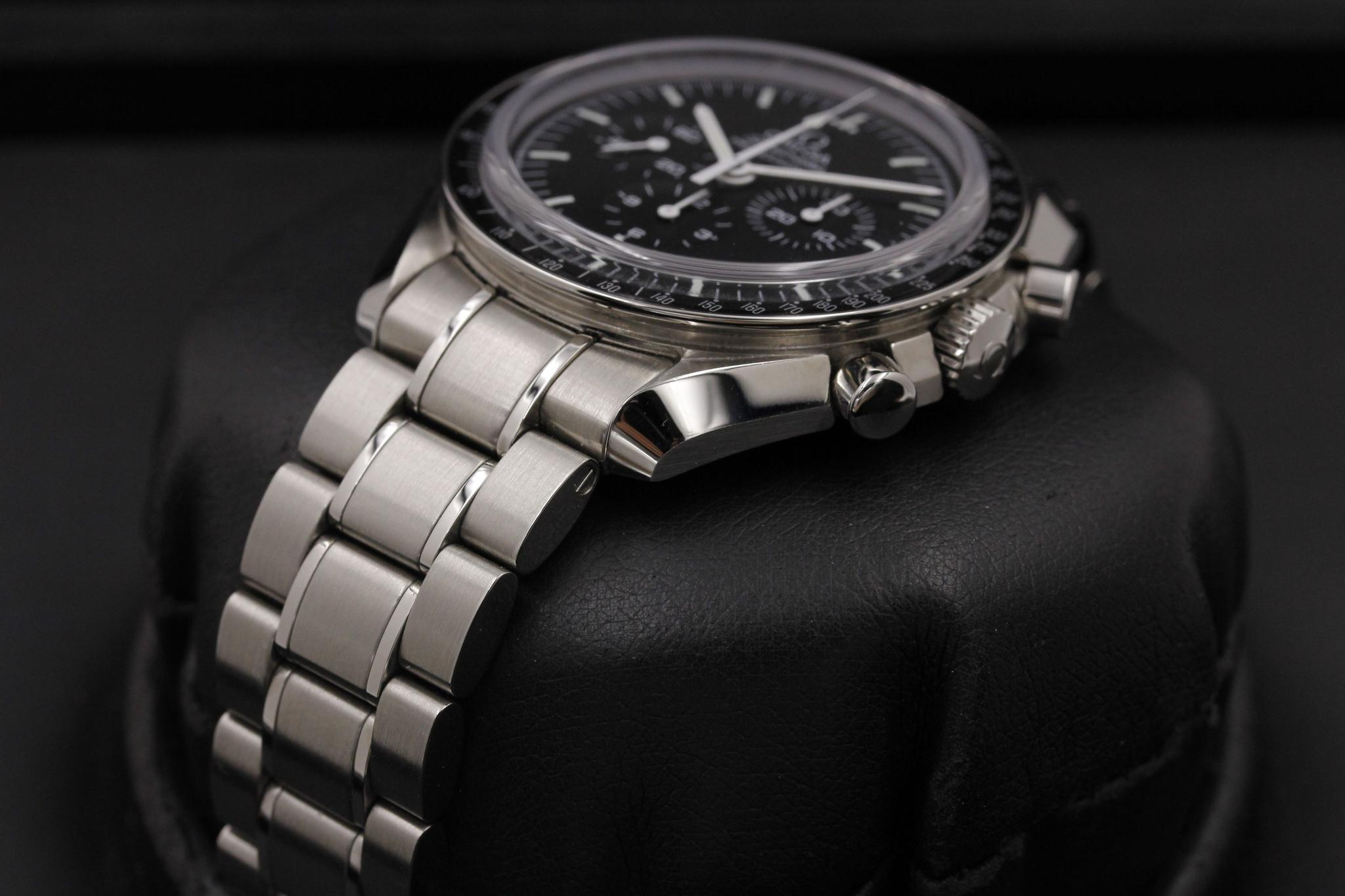 Watch Image 2