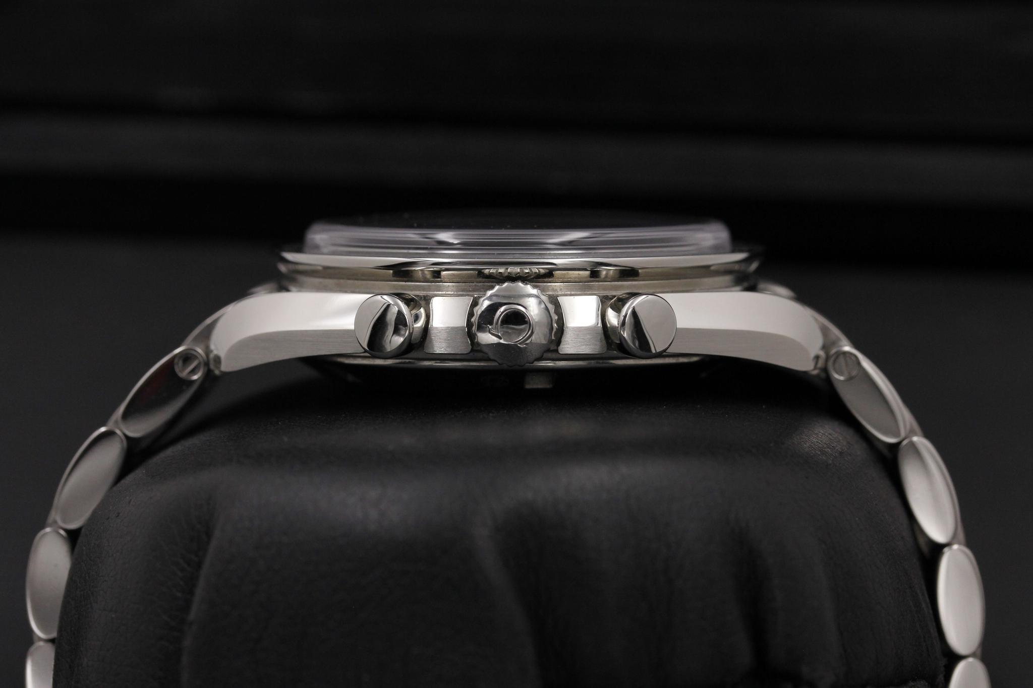 Watch Image 3