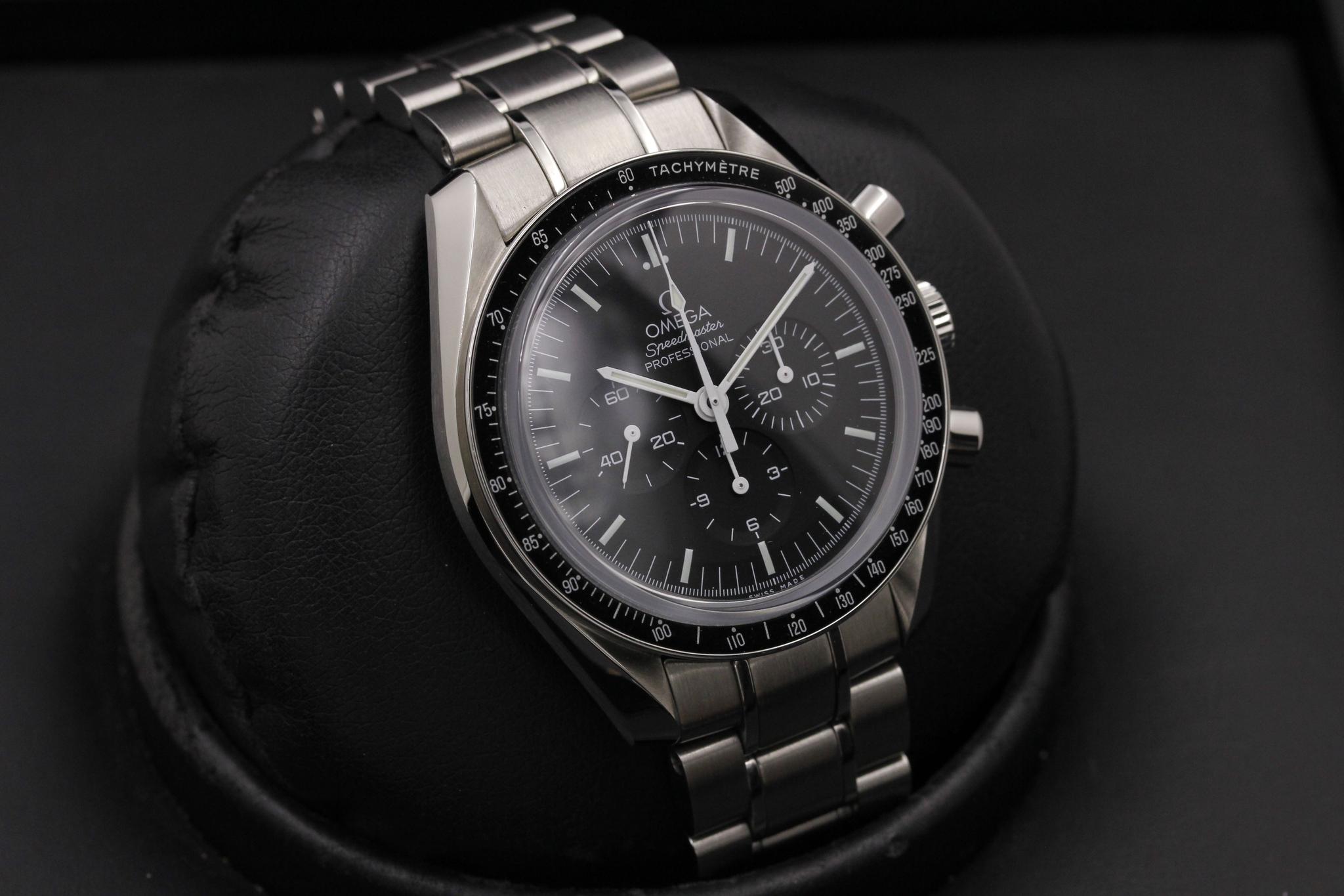 Watch Image 10