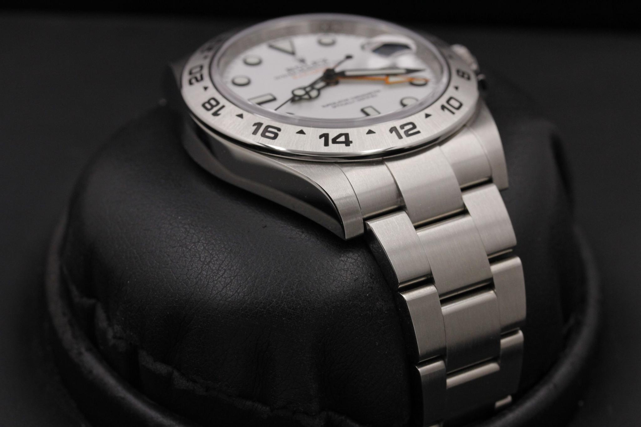 Watch Image 6