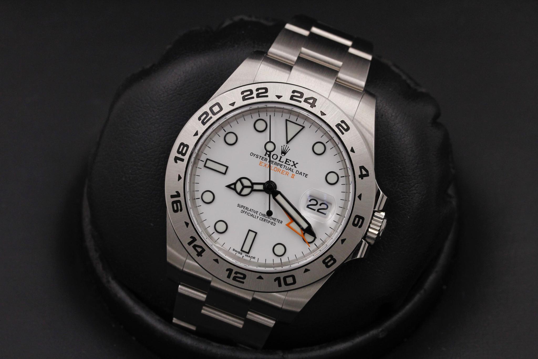 Watch Image 9