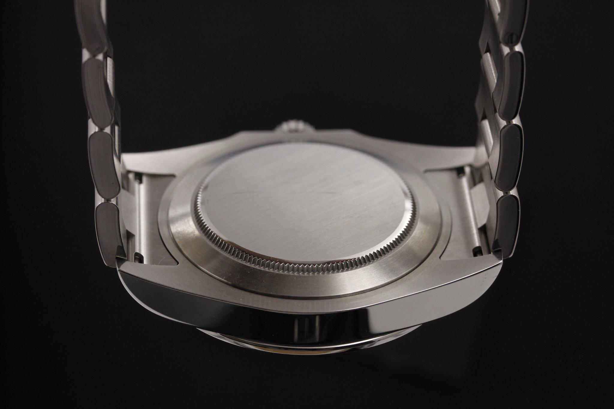 Watch Image 7
