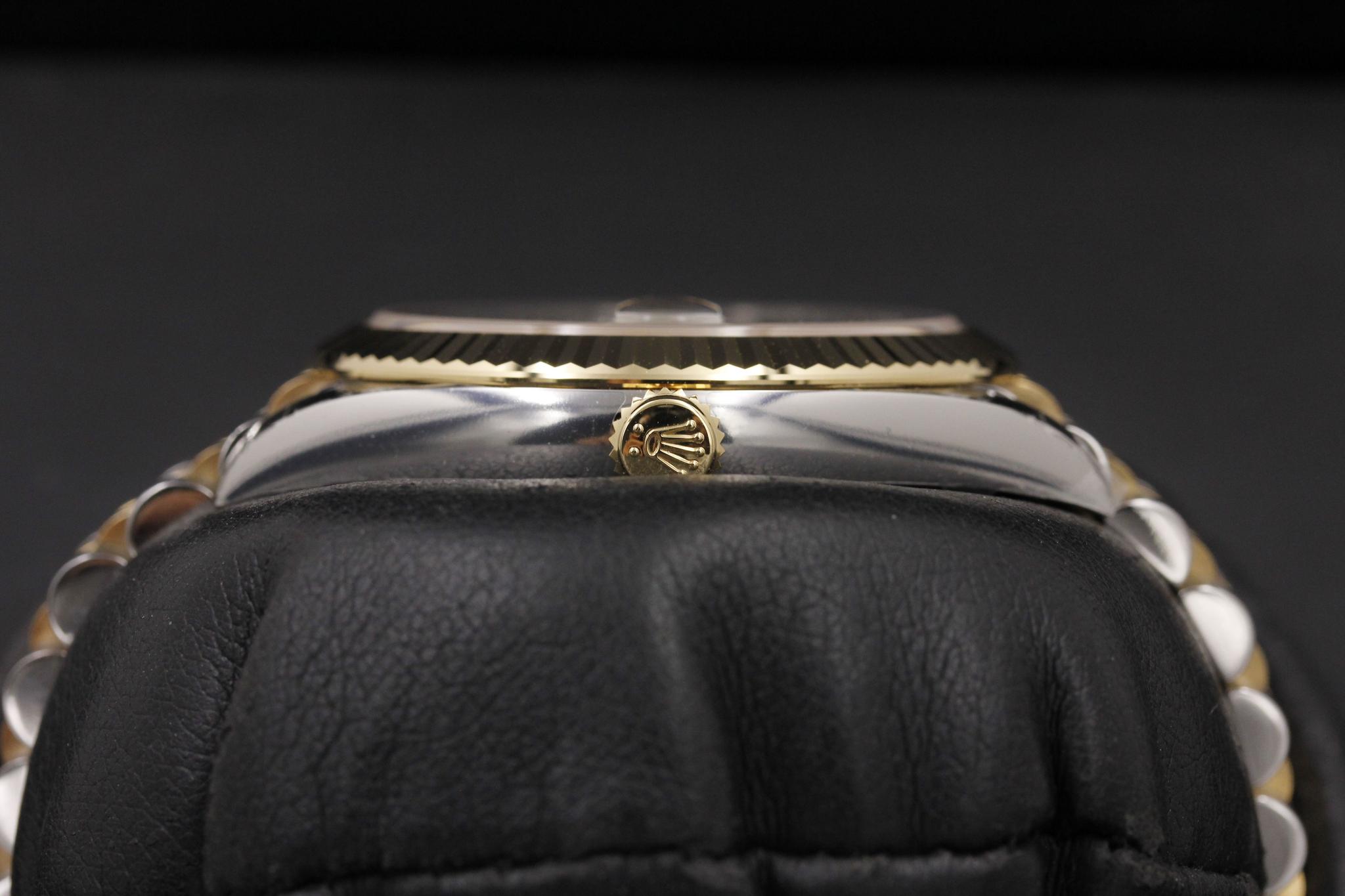 Watch Image 3