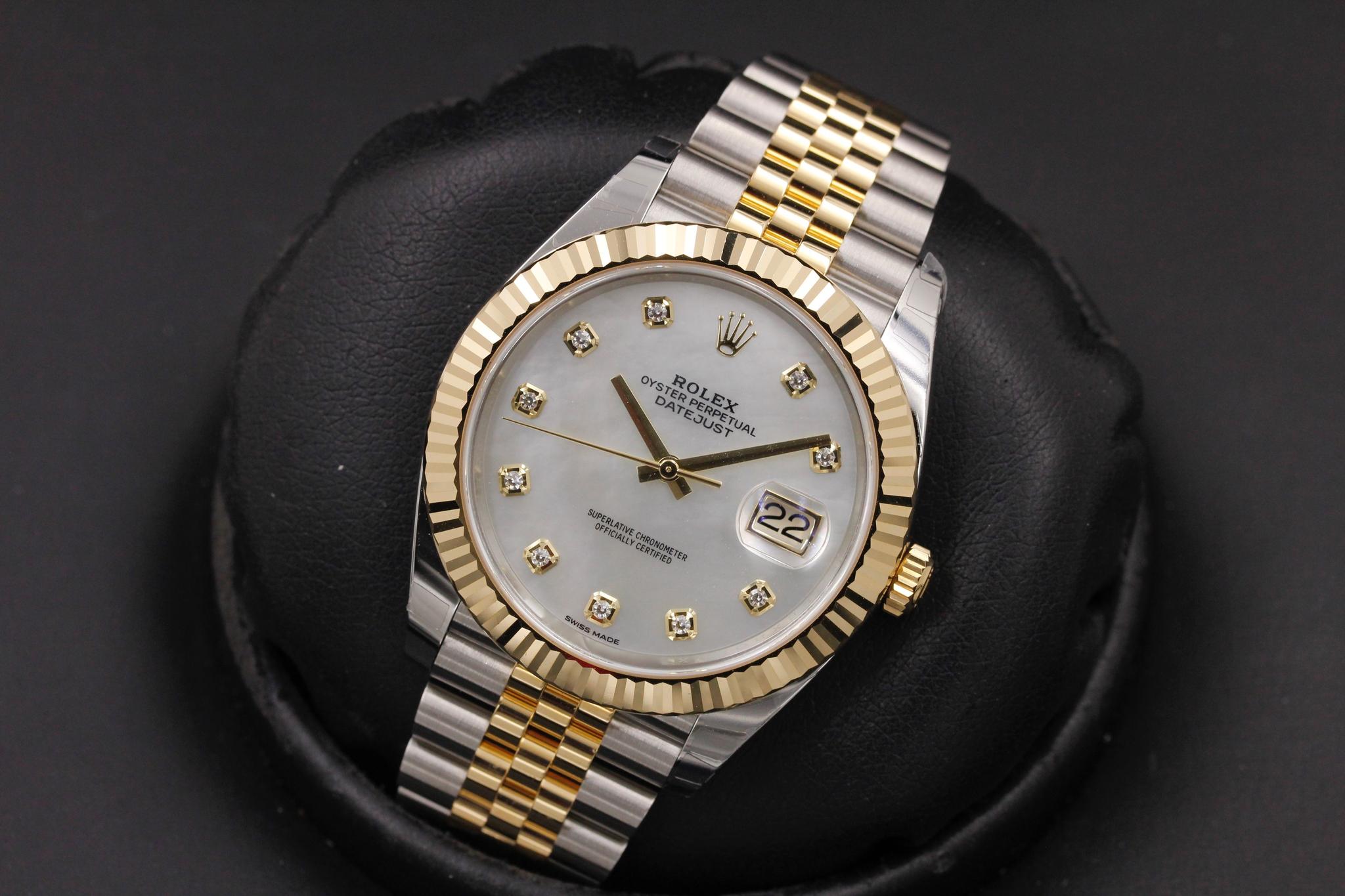 Watch Image 9