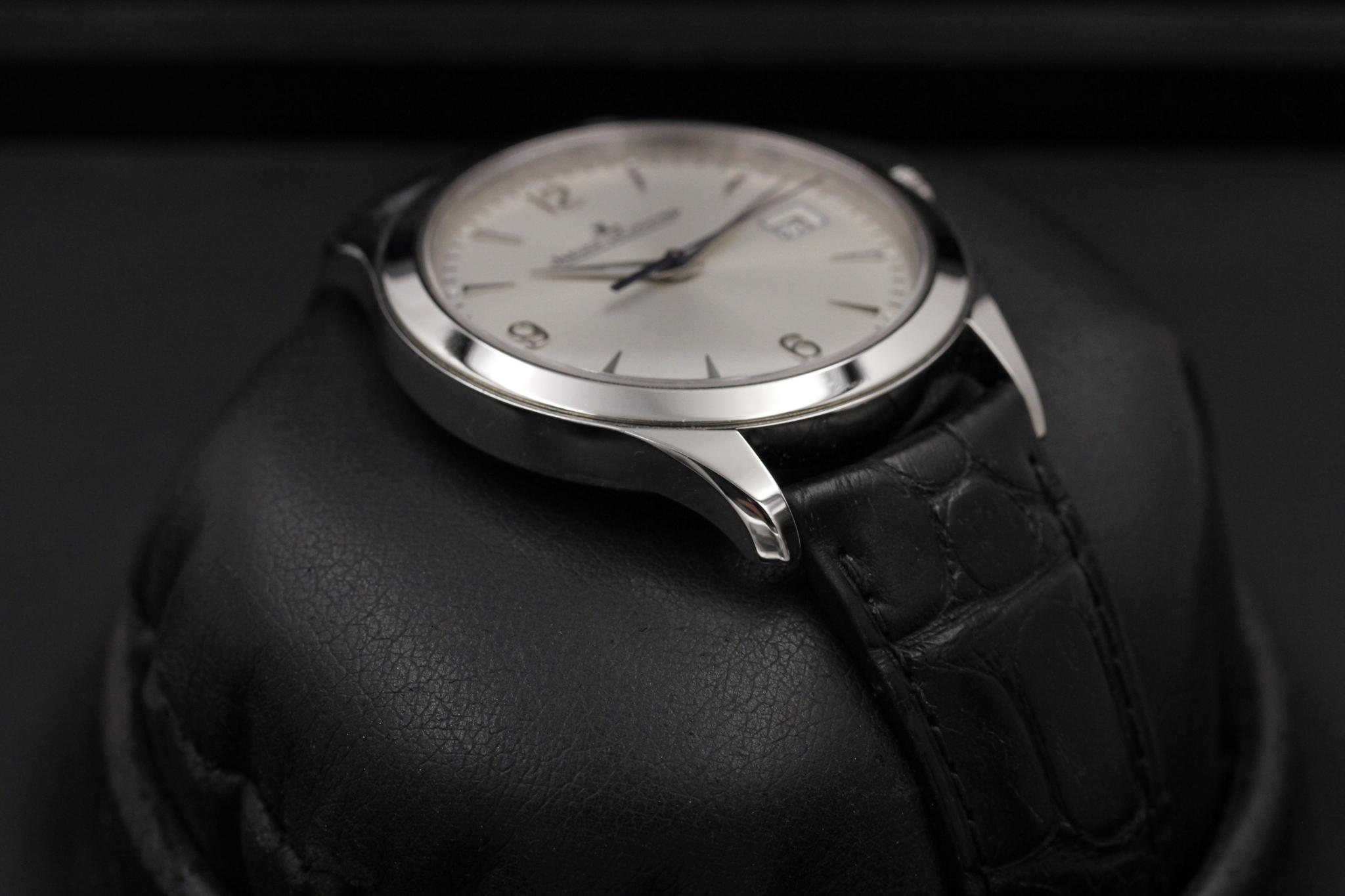 Watch Image 6
