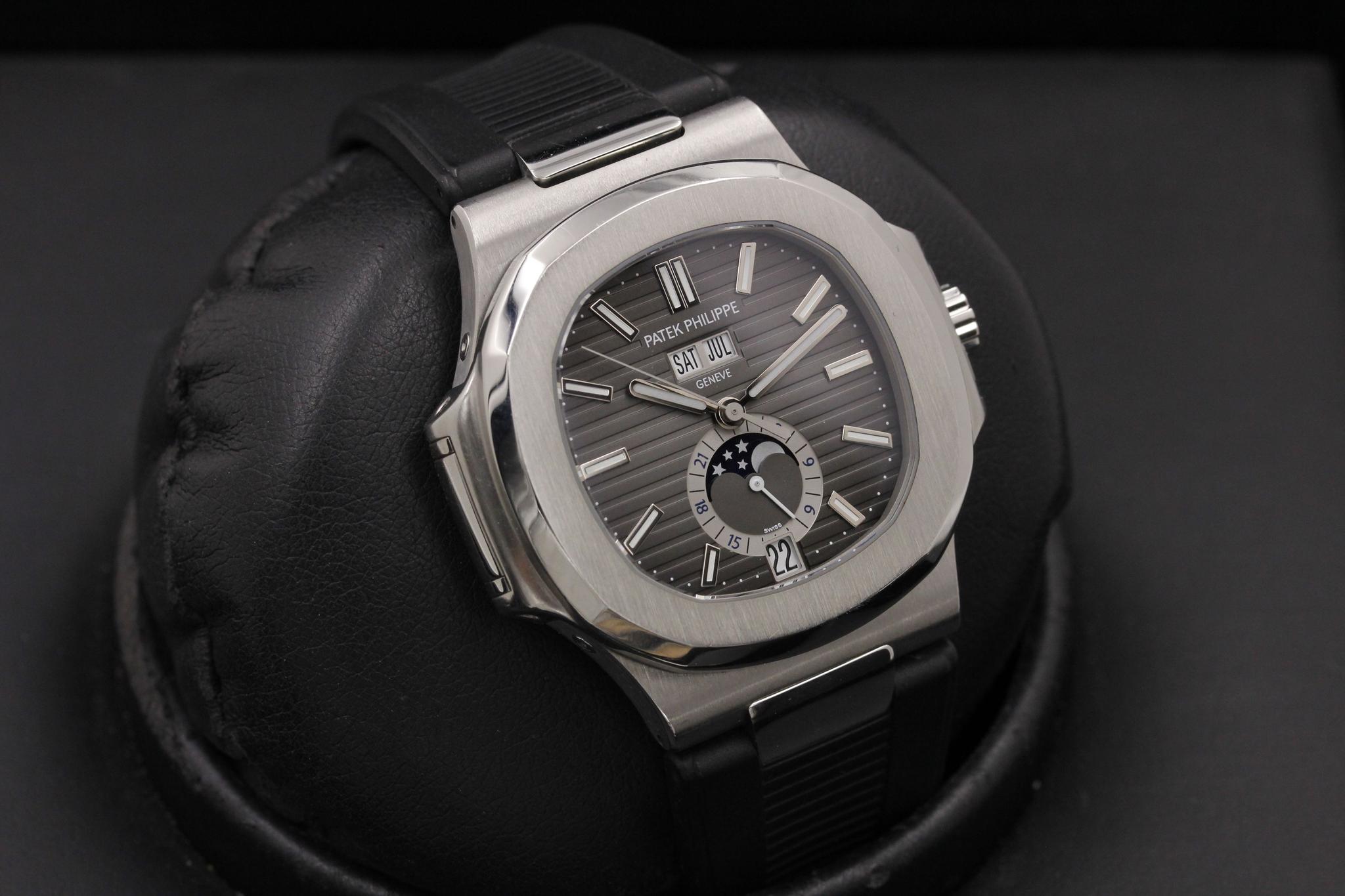 Watch Image 10