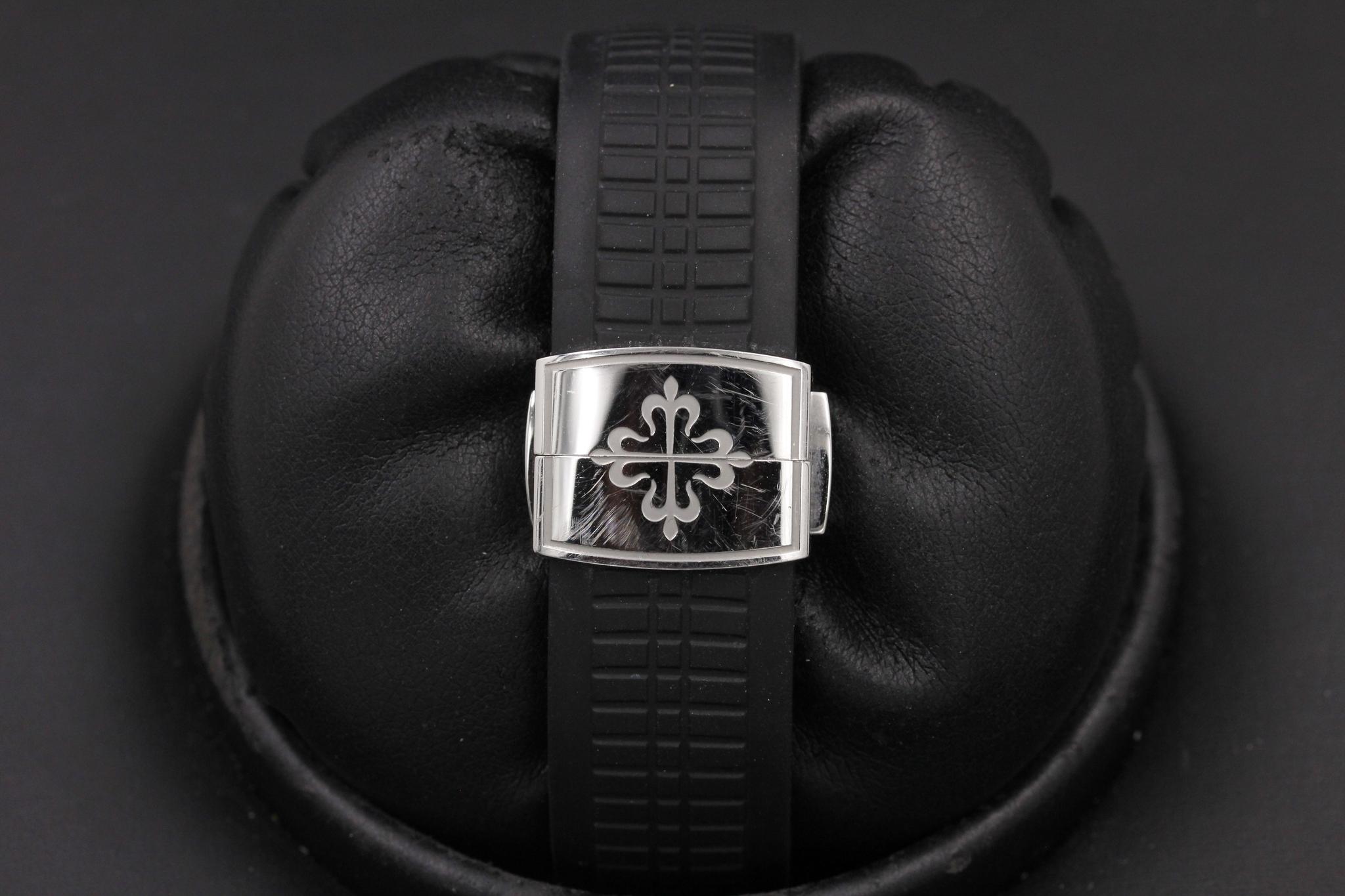 Watch Image 8