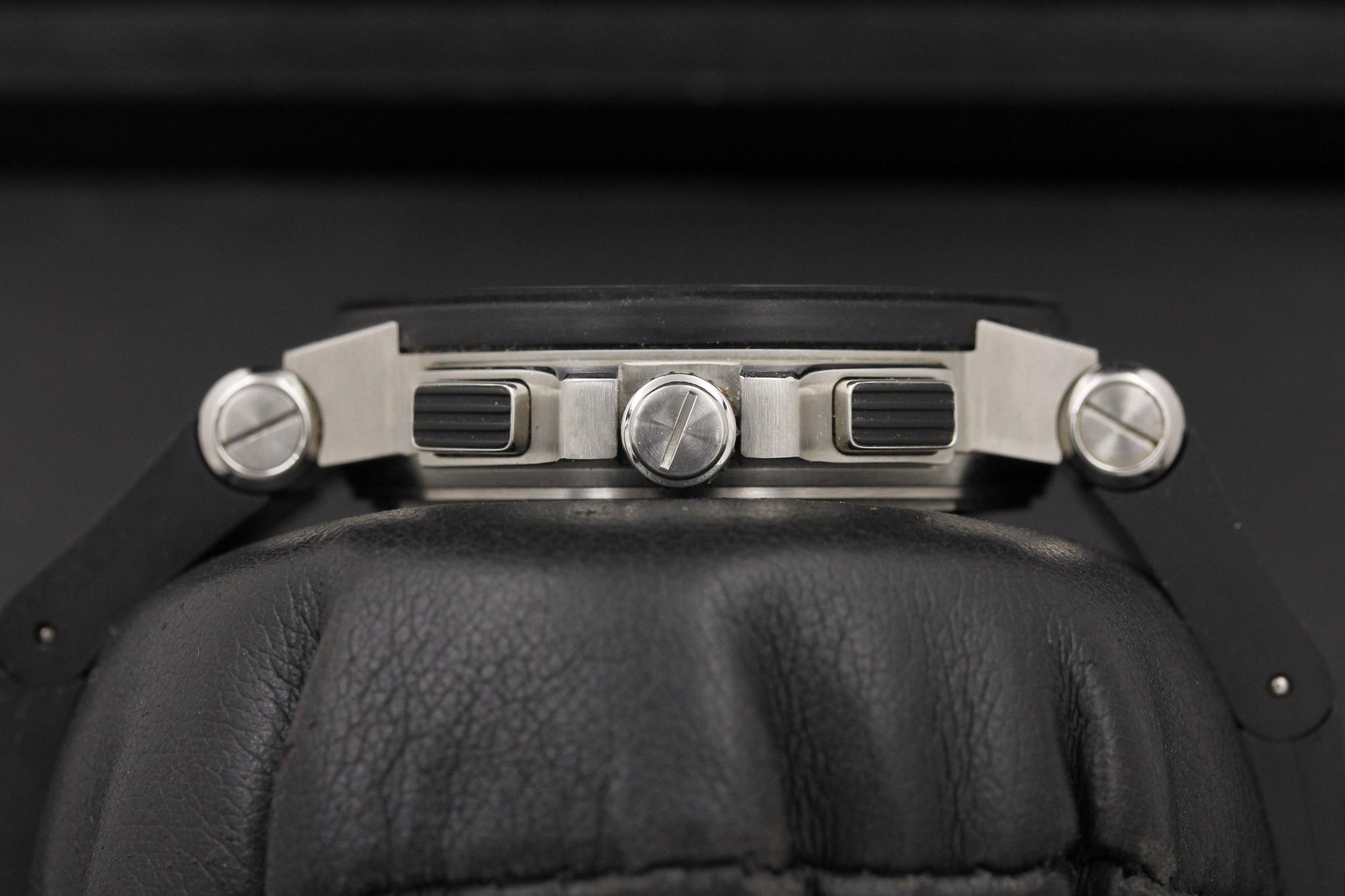 Watch Image 3