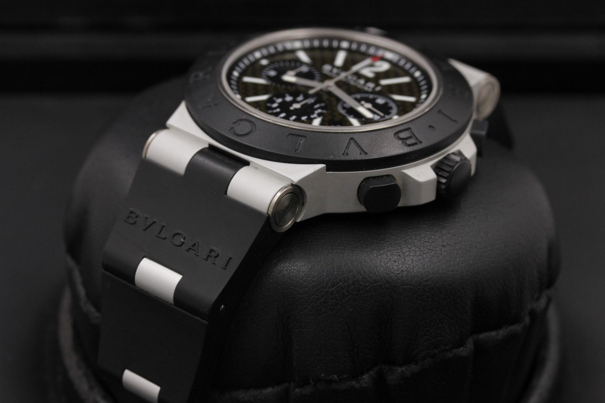 Watch Image 2