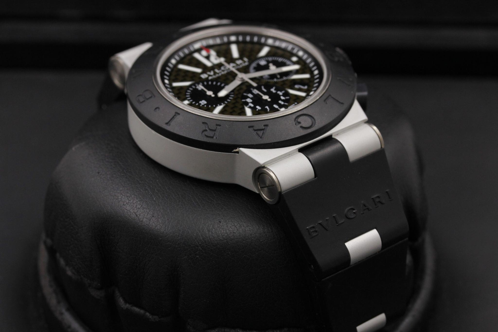 Watch Image 6