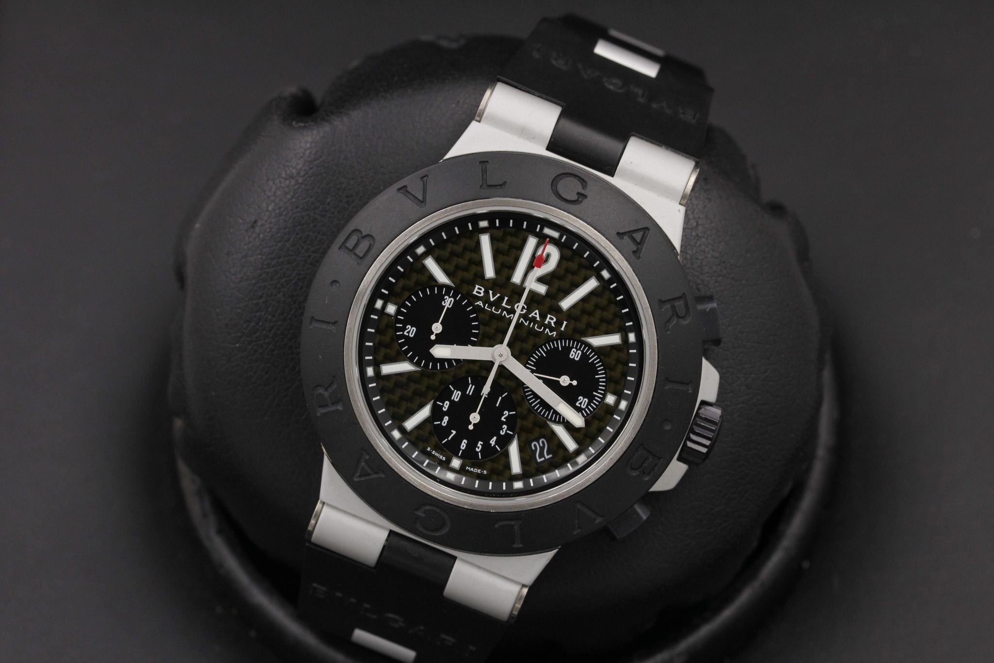Watch Image 9