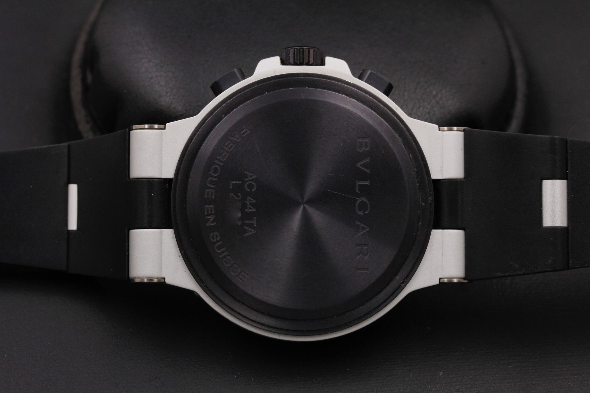 Watch Image 7