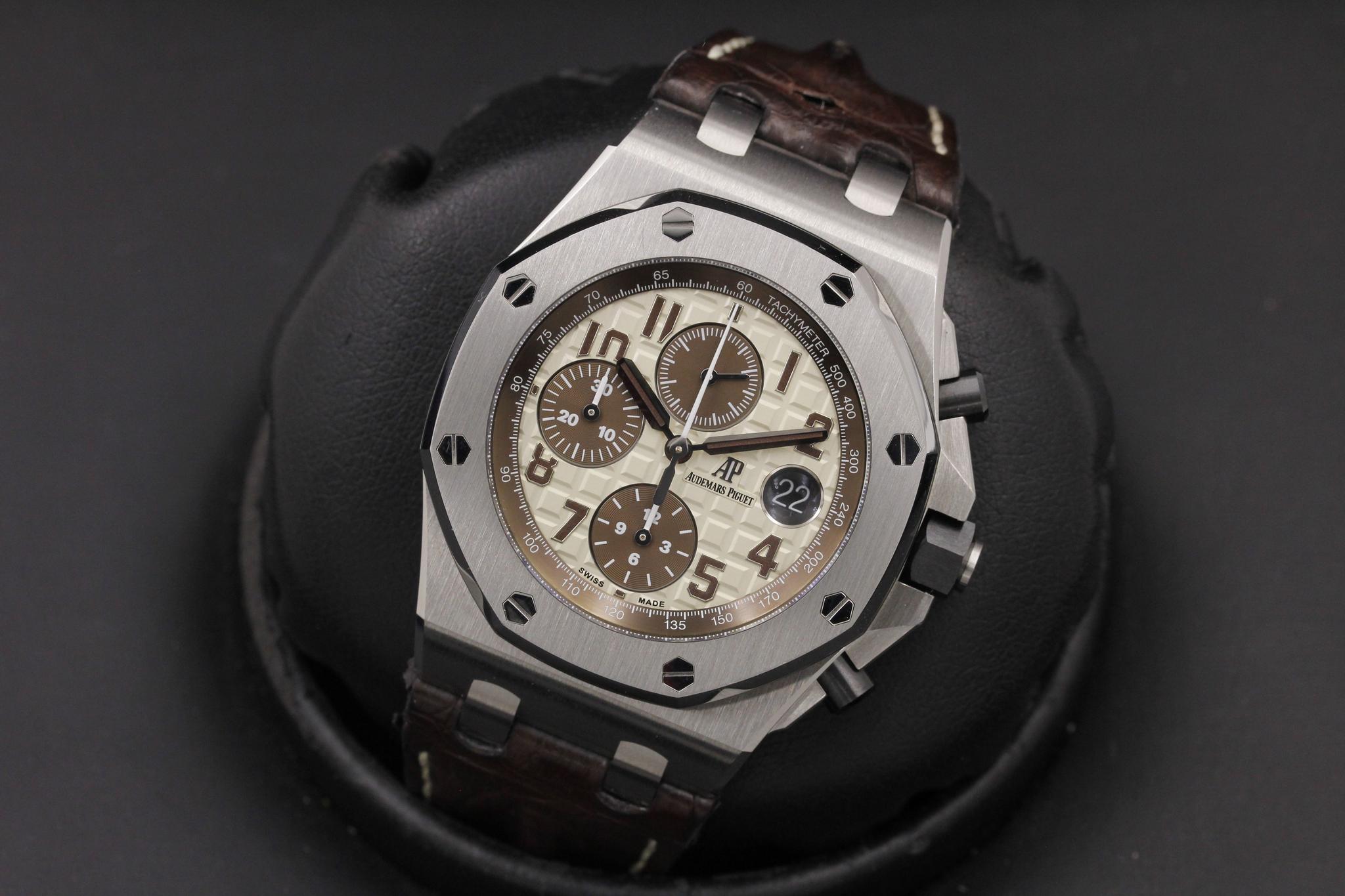 Watch Image 9
