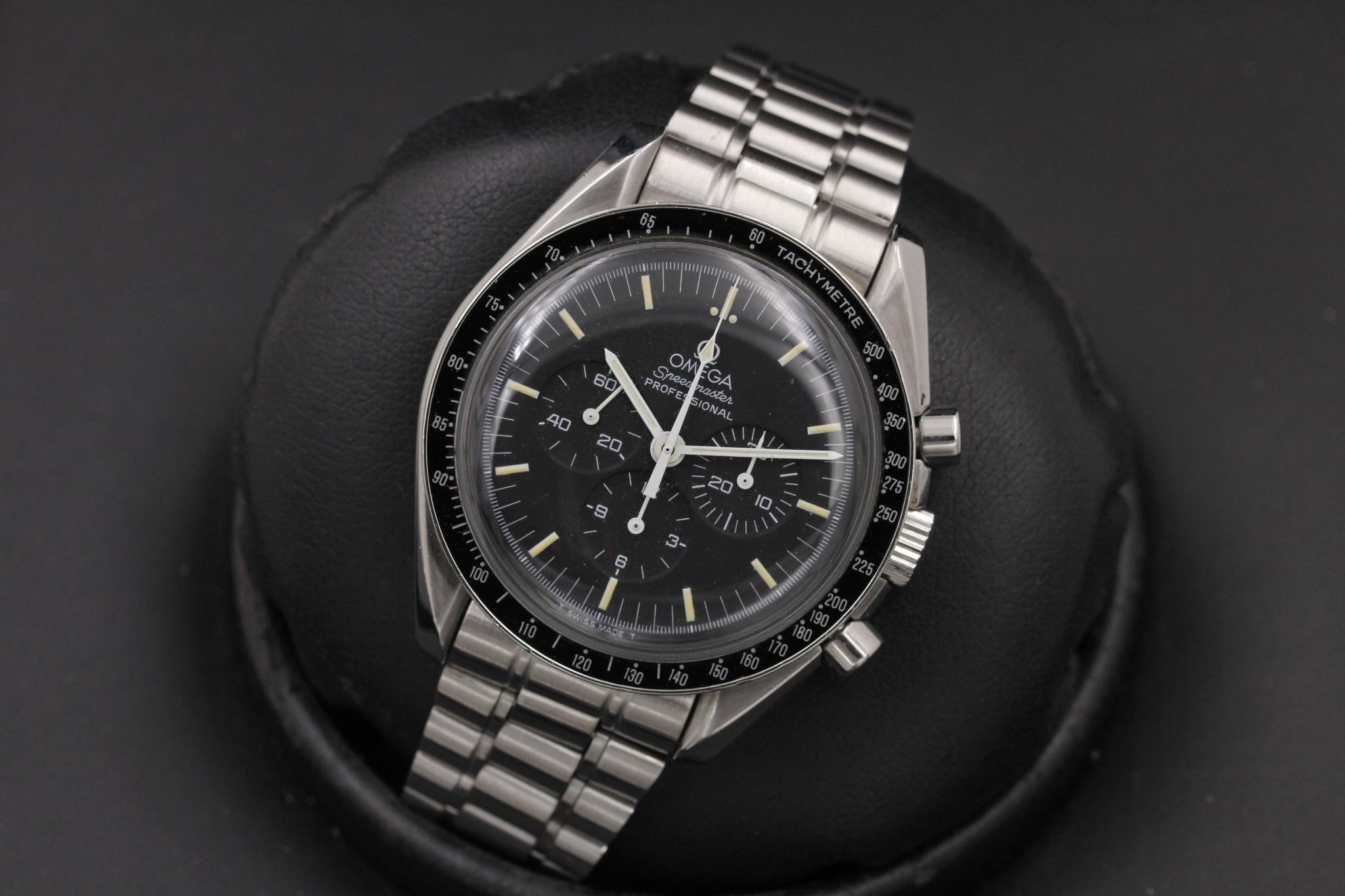 Watch Image 10