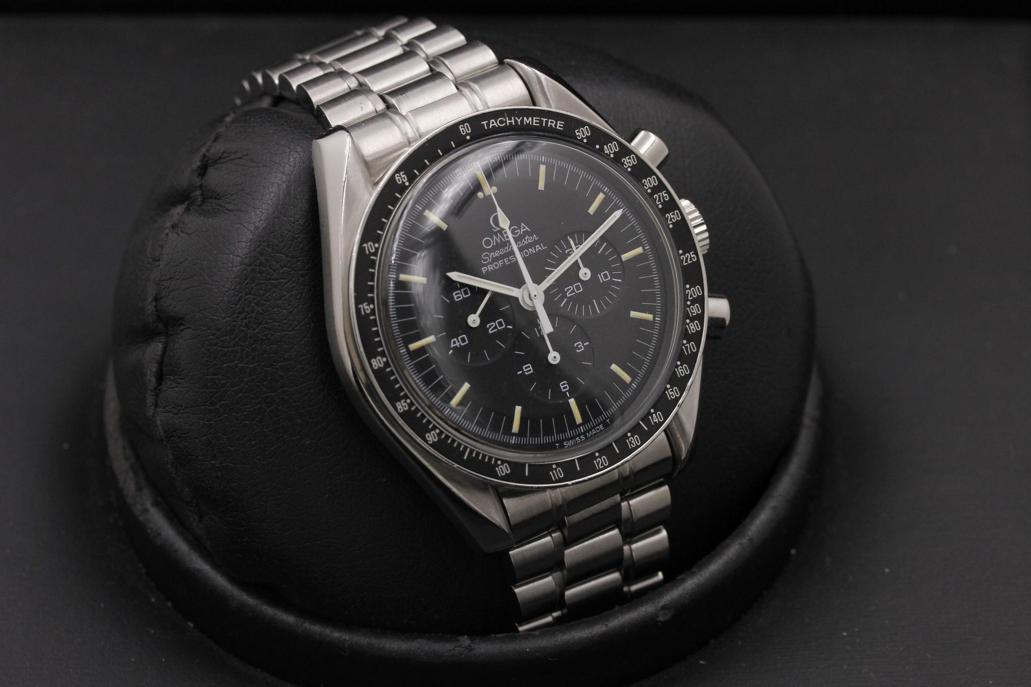 Watch Image 11