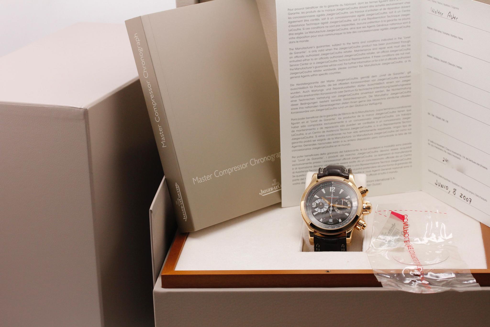 Watch Image 12
