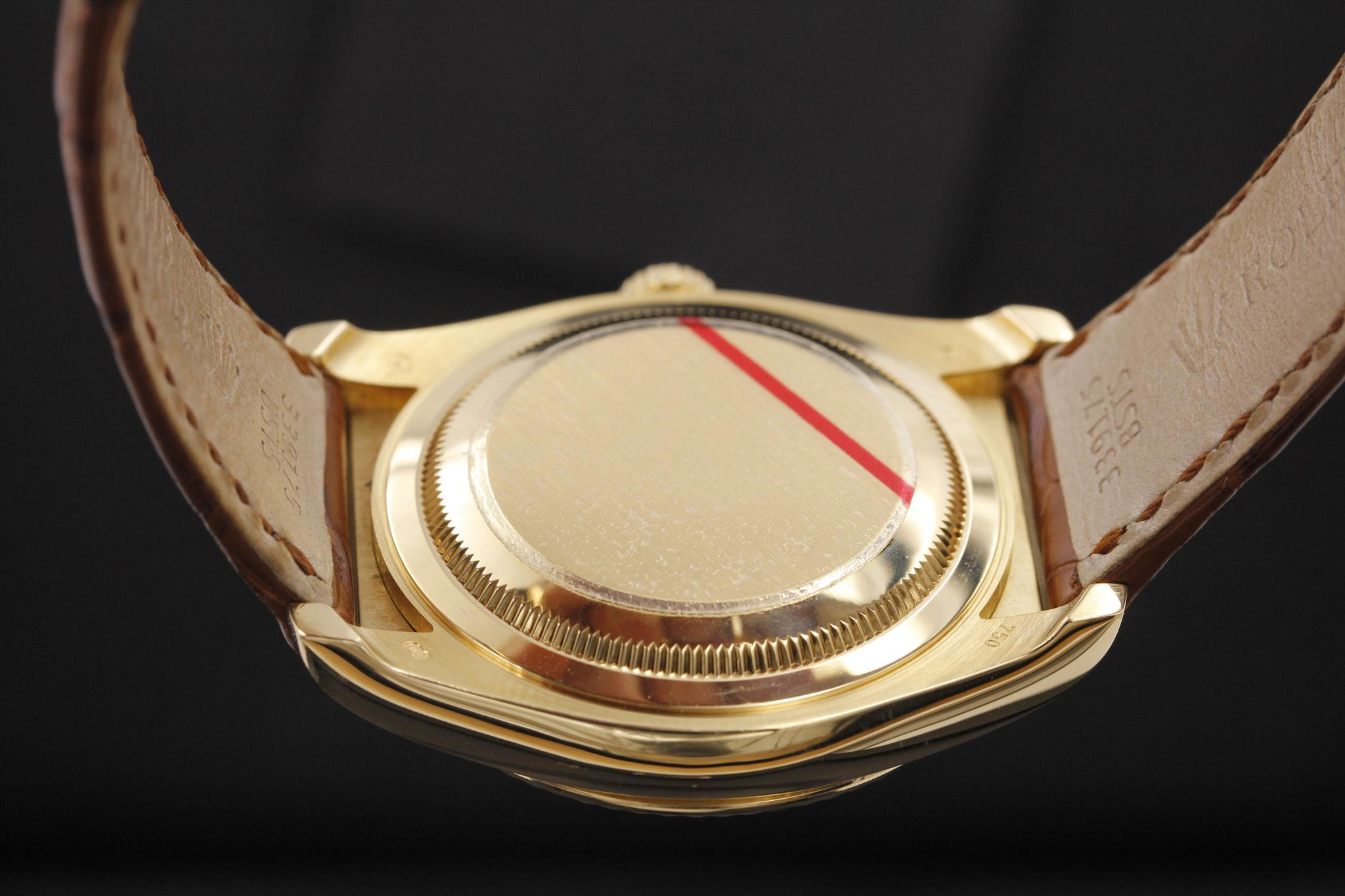 Watch Image 7