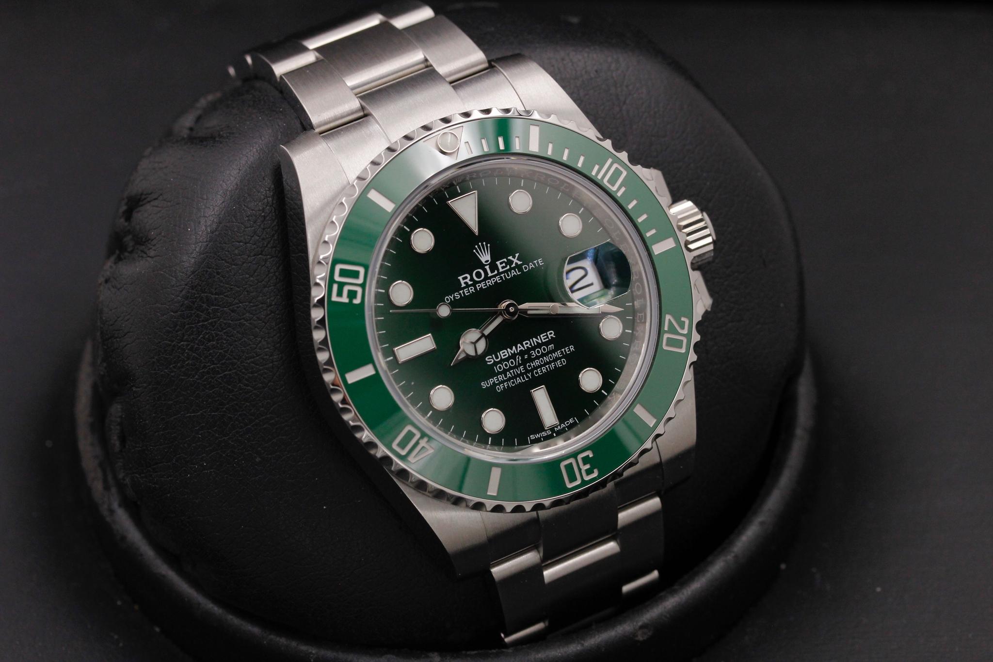 Watch Image 10