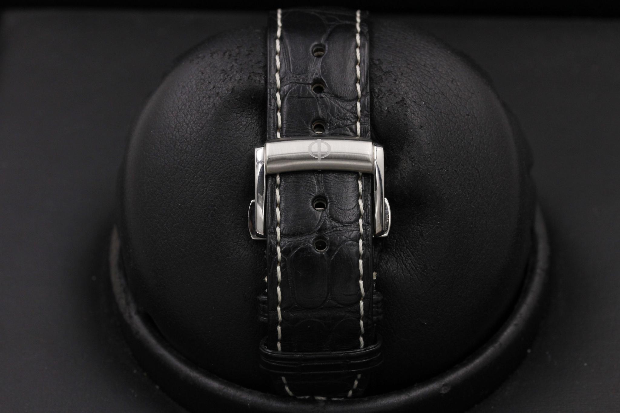 Watch Image 8