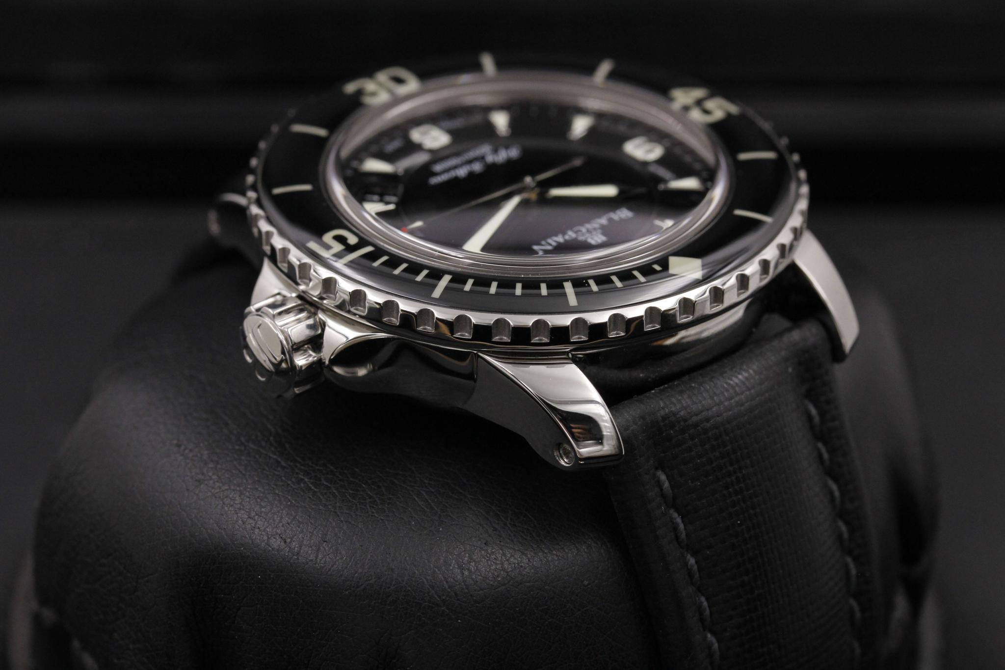 Watch Image 4