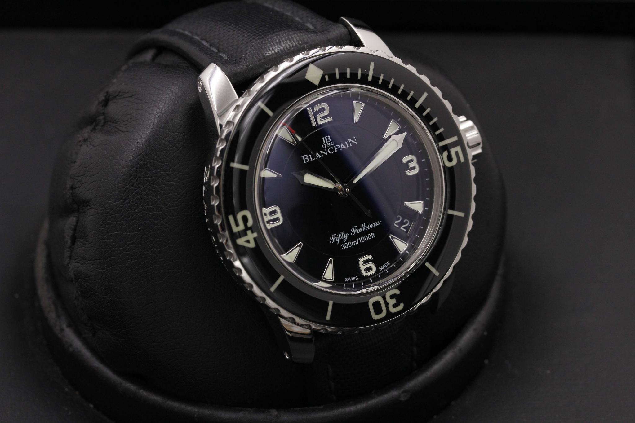 Watch Image 10