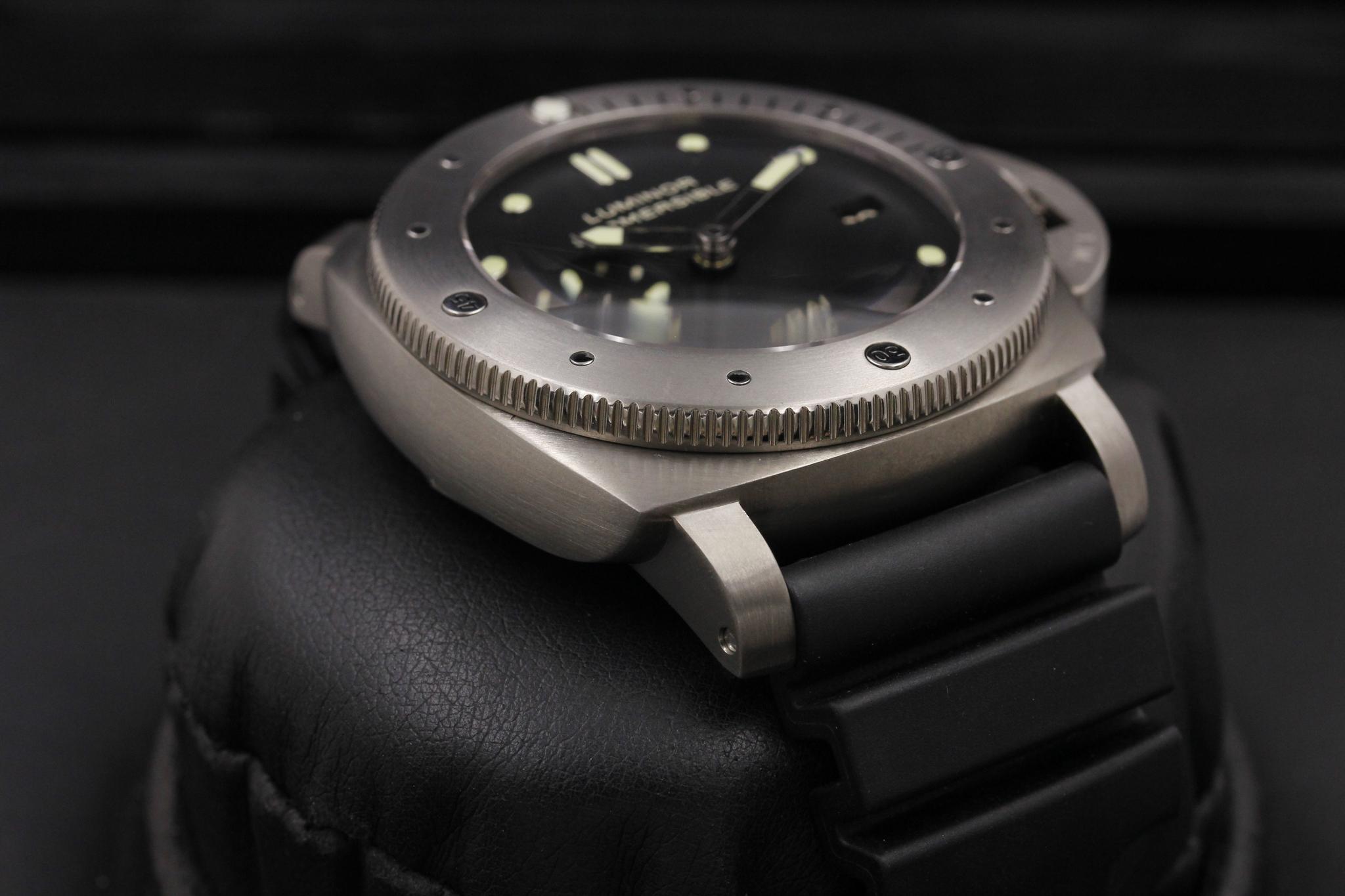 Watch Image 6