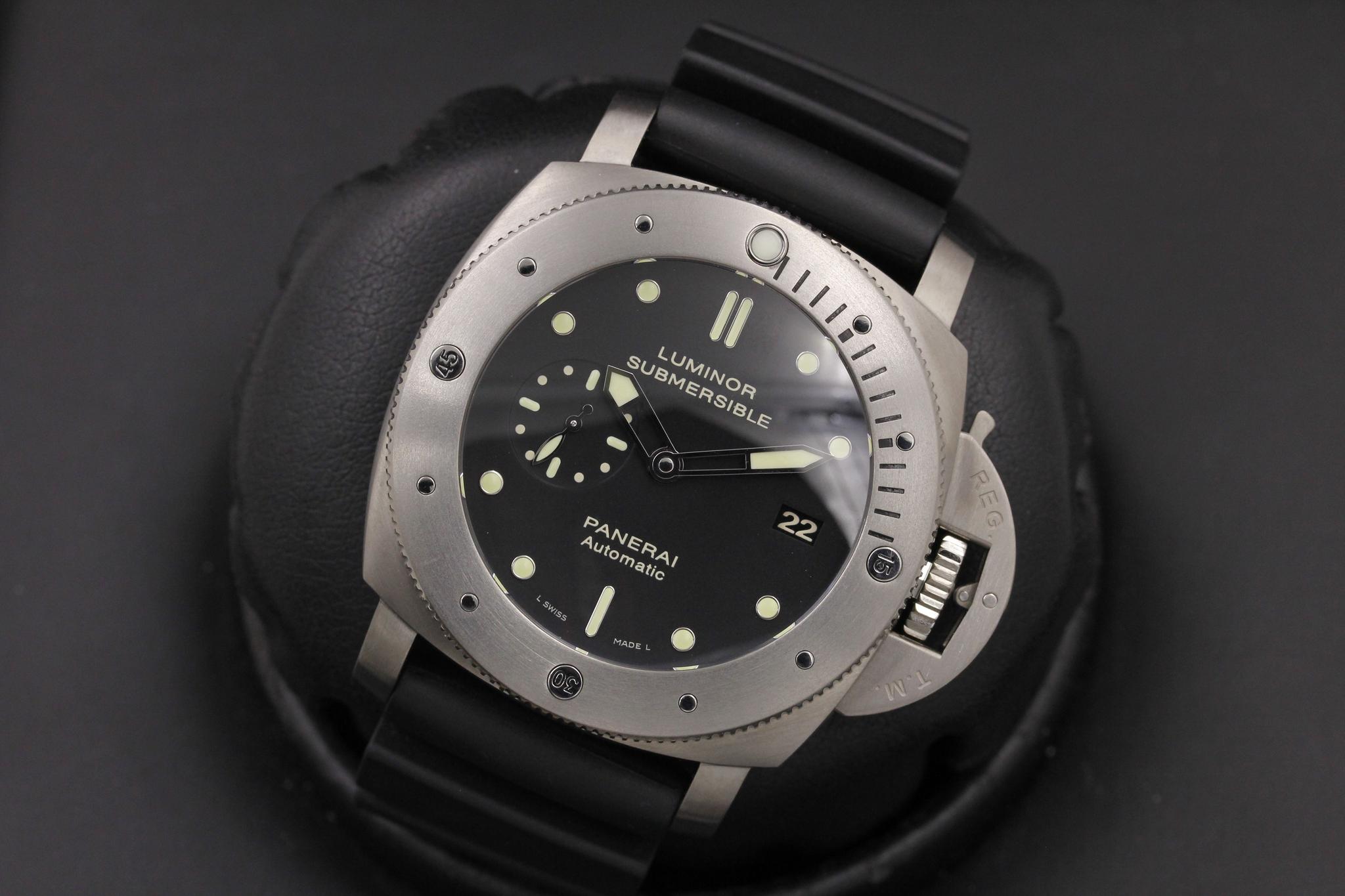 Watch Image 9