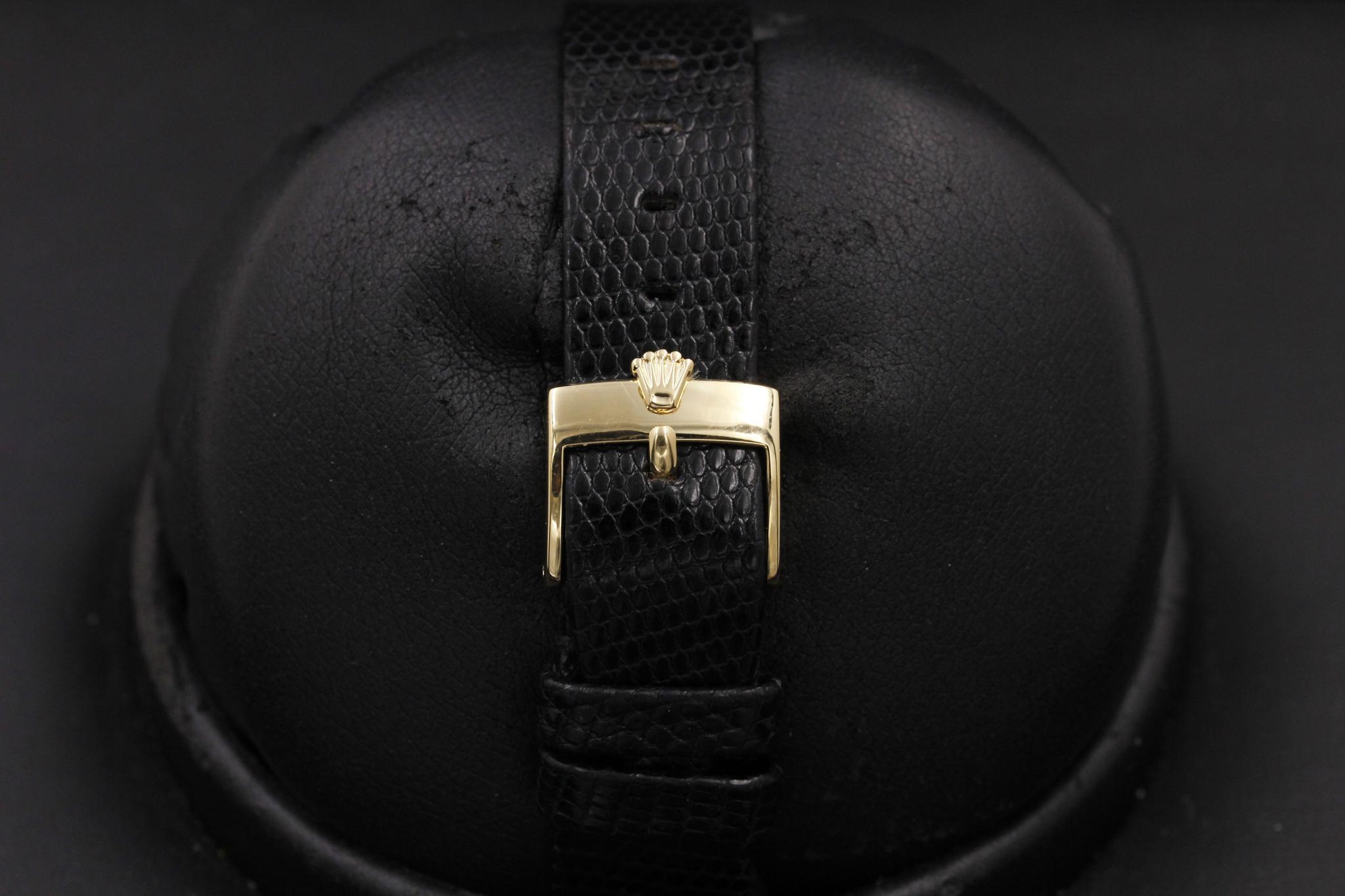 Watch Image 8