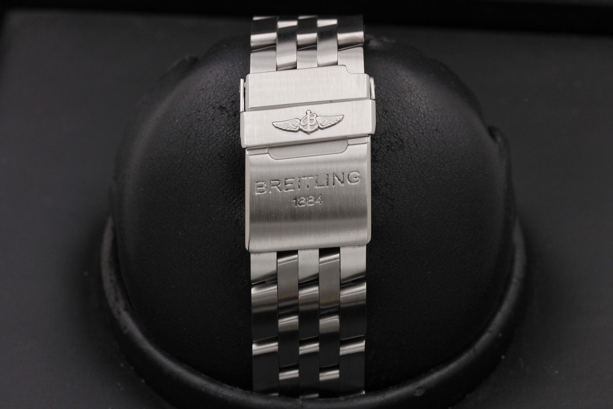 Watch Image 8