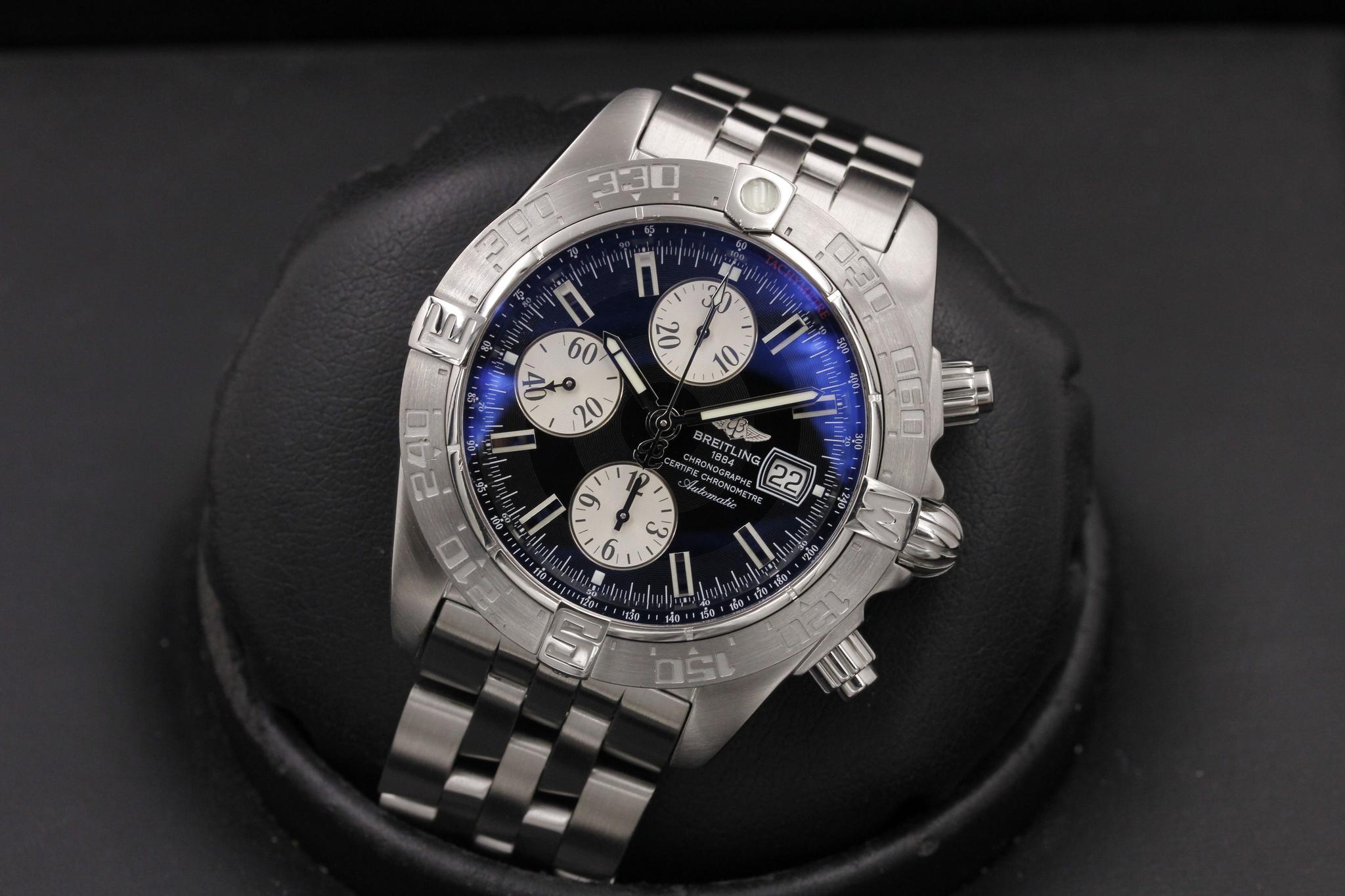 Watch Image 9