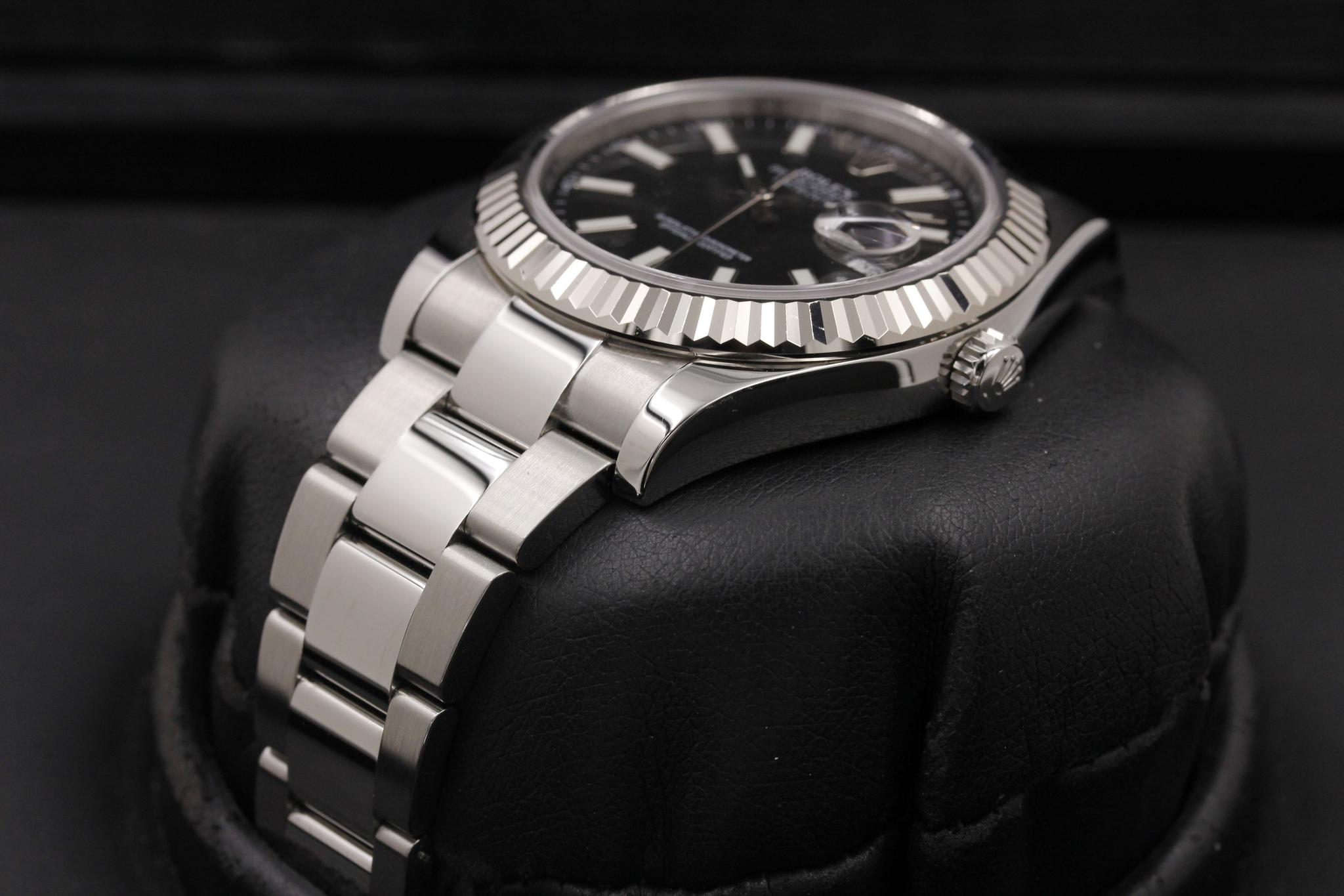 Watch Image 2