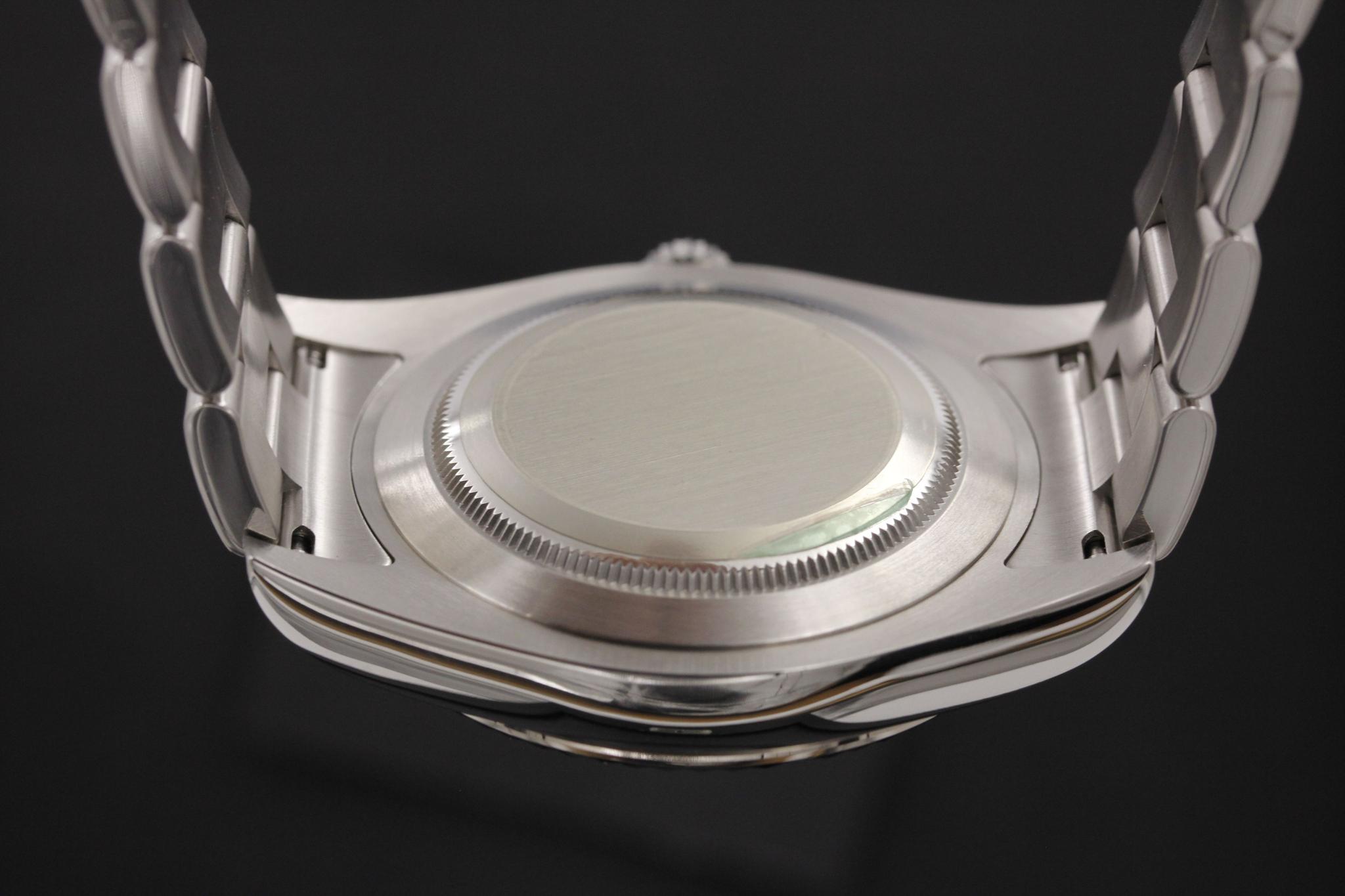 Watch Image 7