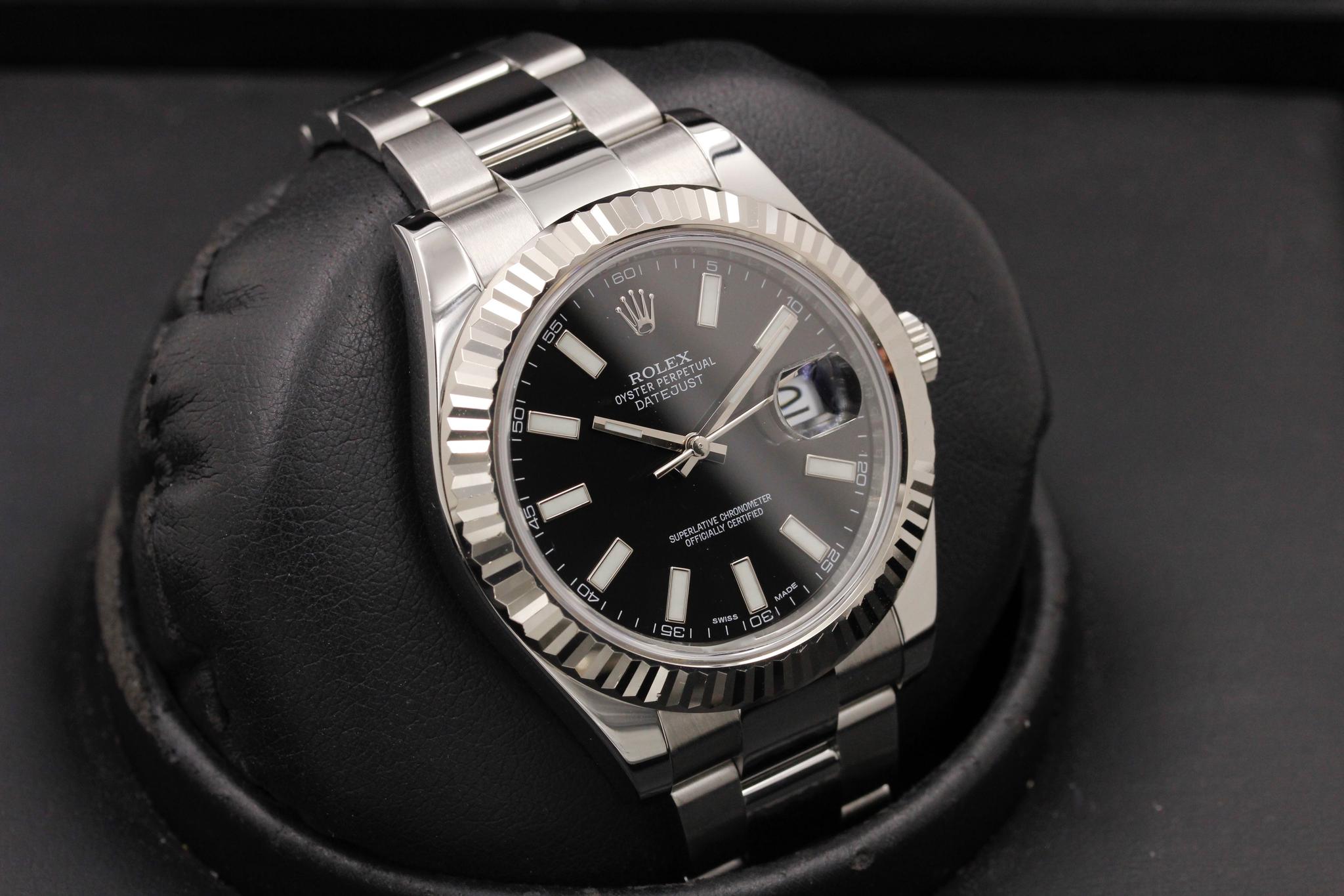 Watch Image 10