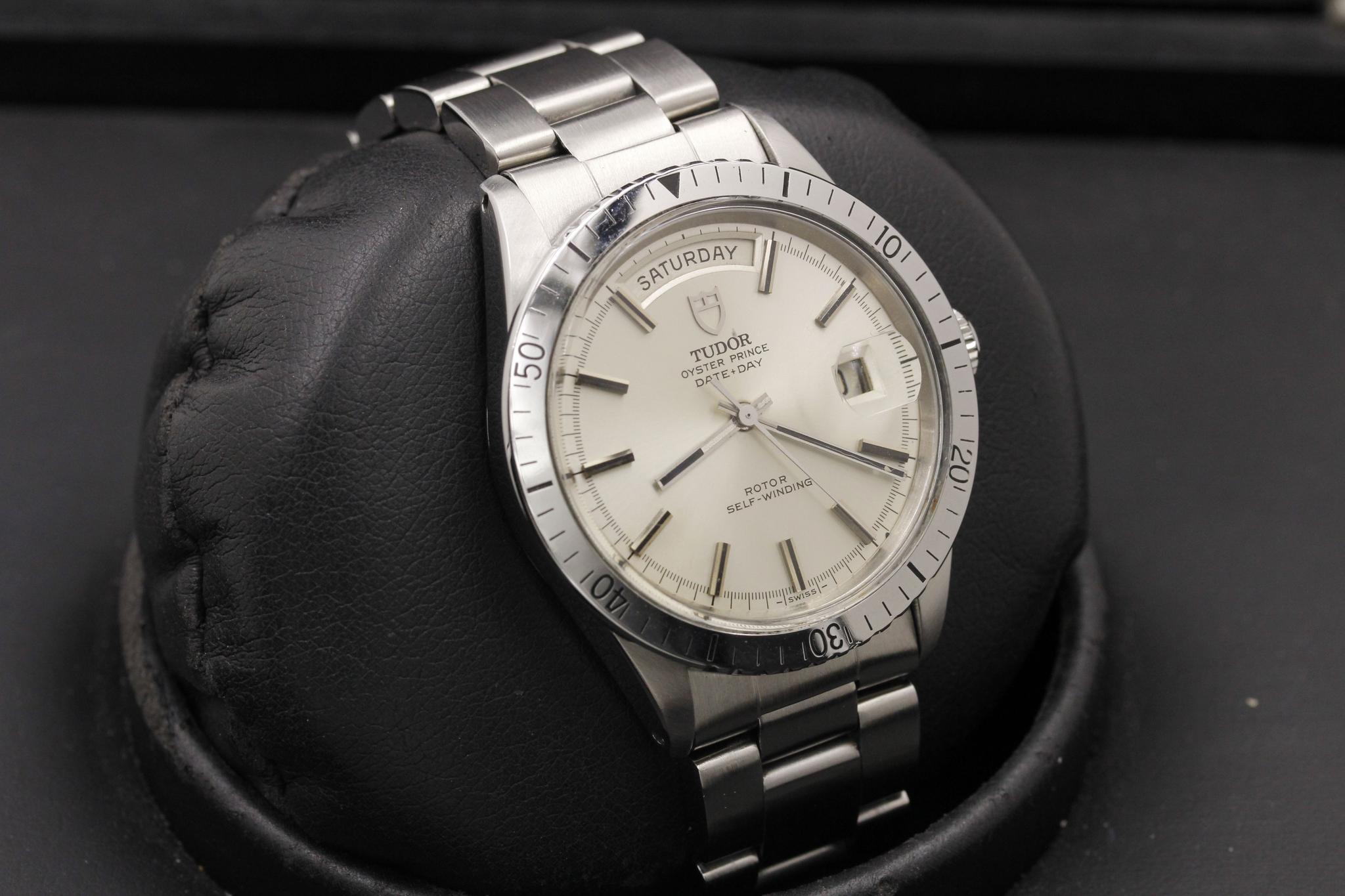 Watch Image 13