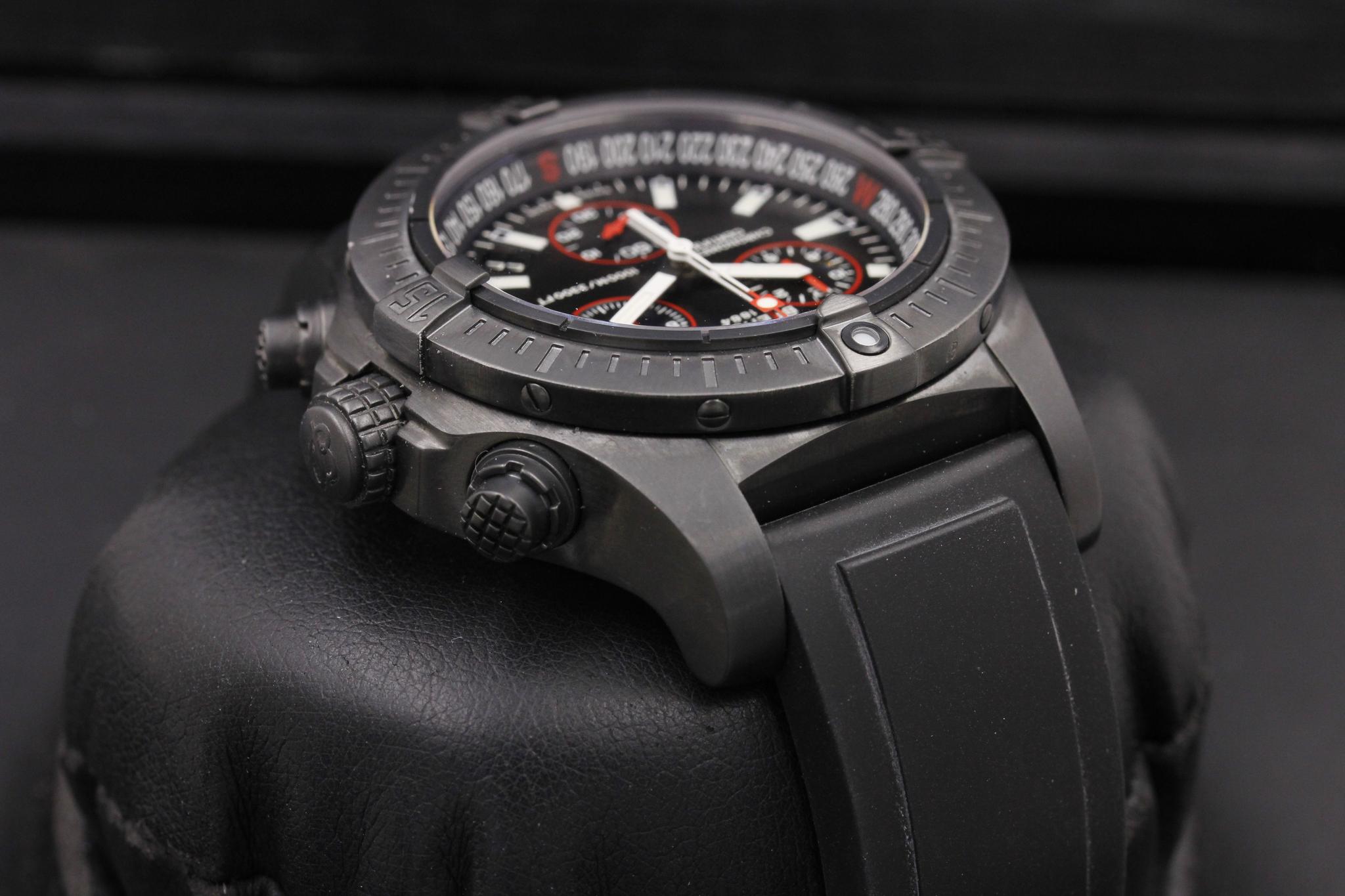 Watch Image 4